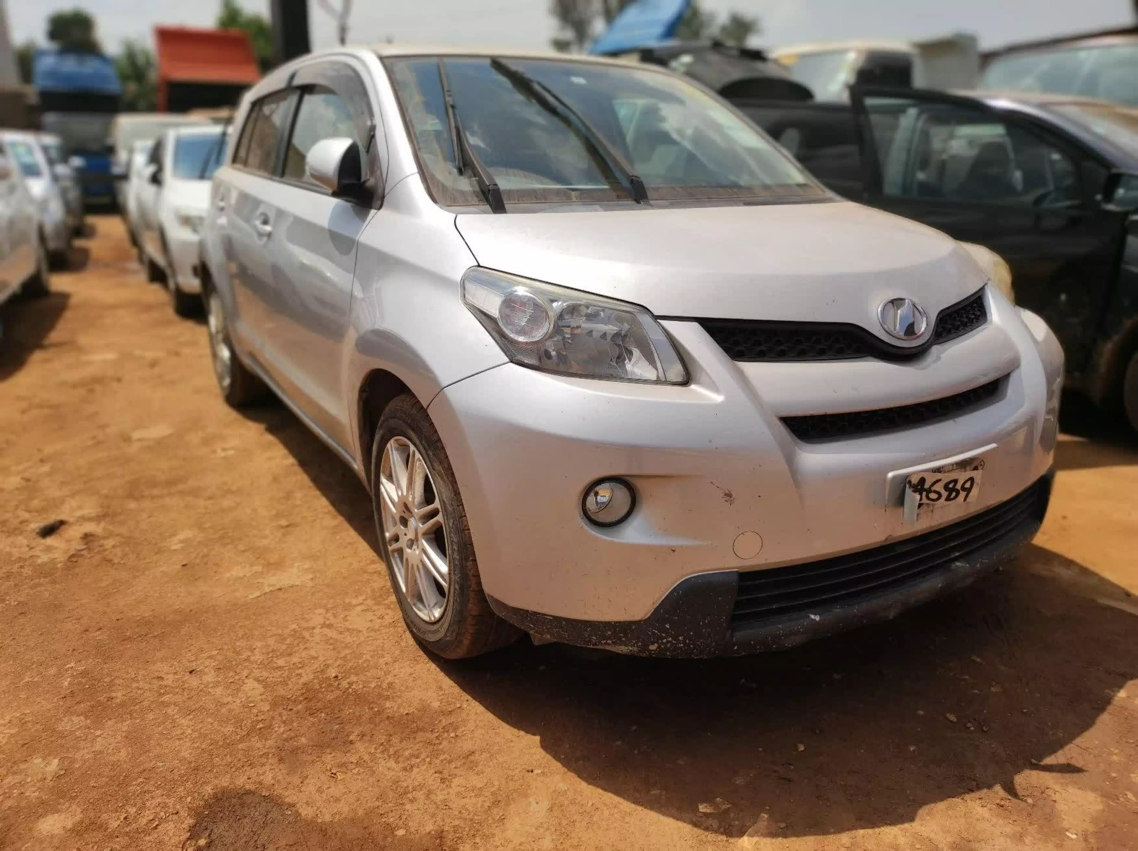 Toyota Ist  - 2009