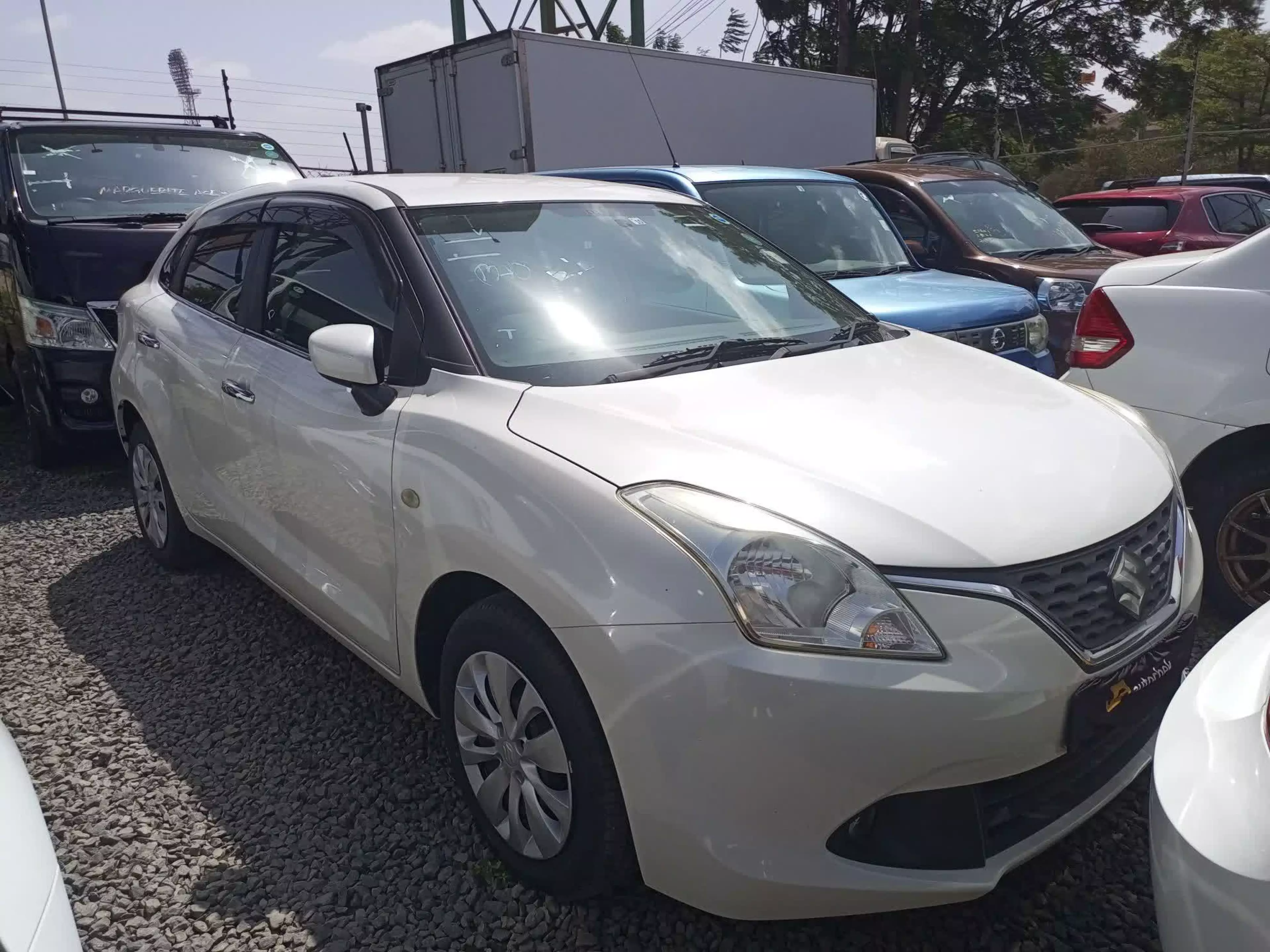 SUZUKI Baleno - 2015