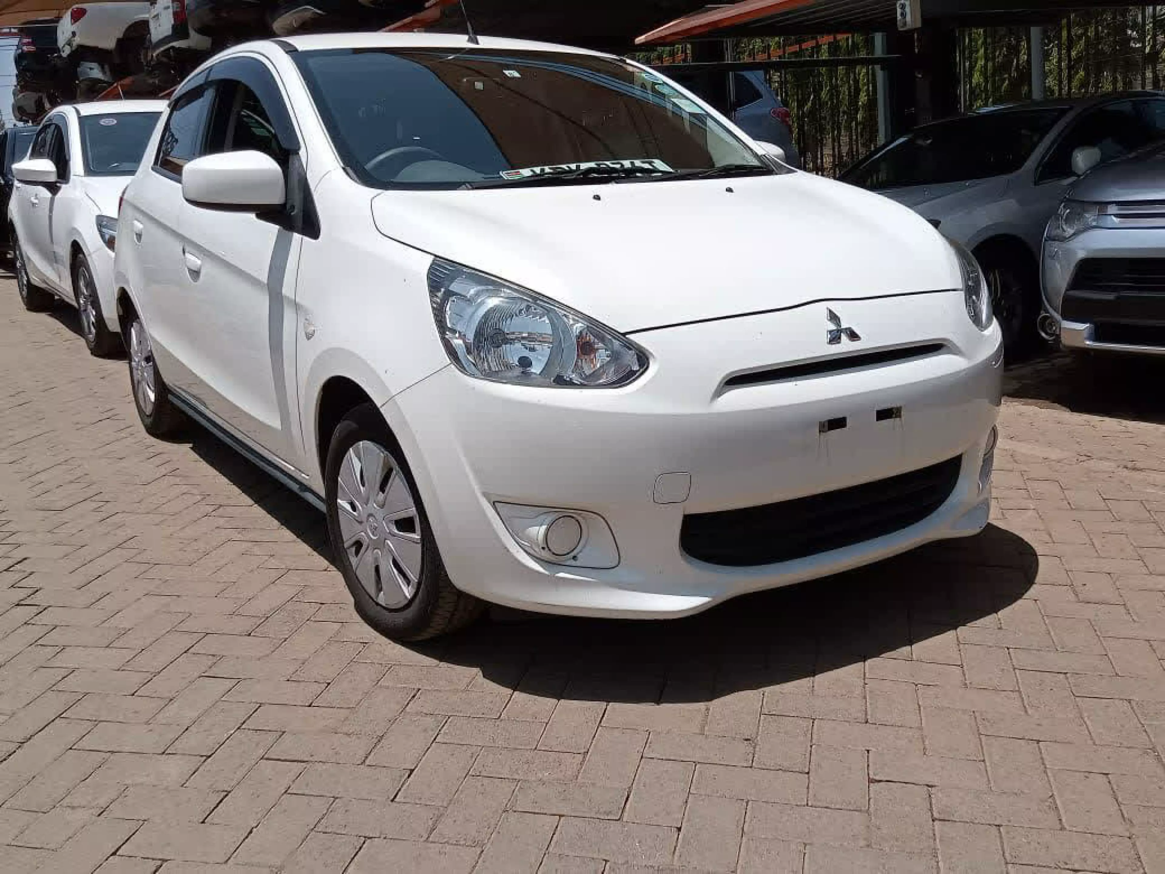 Mitsubishi Mirage - 2015