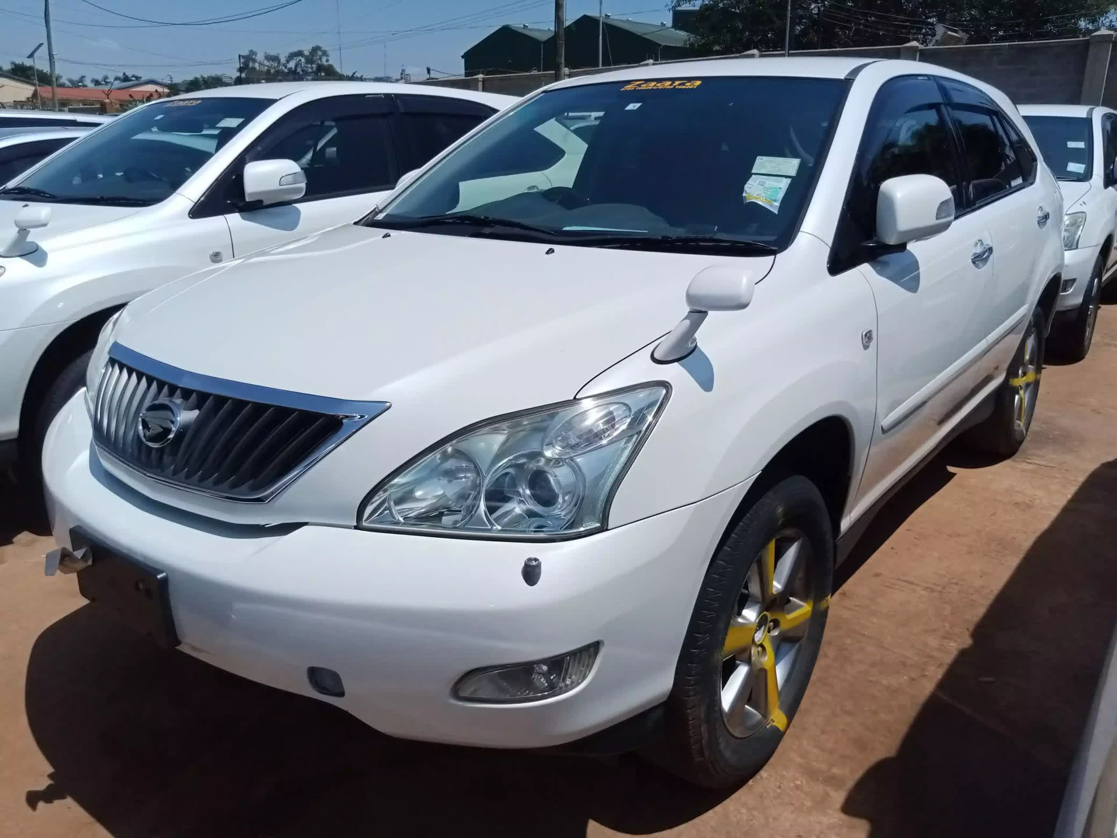 Toyota Harrier   - 2011