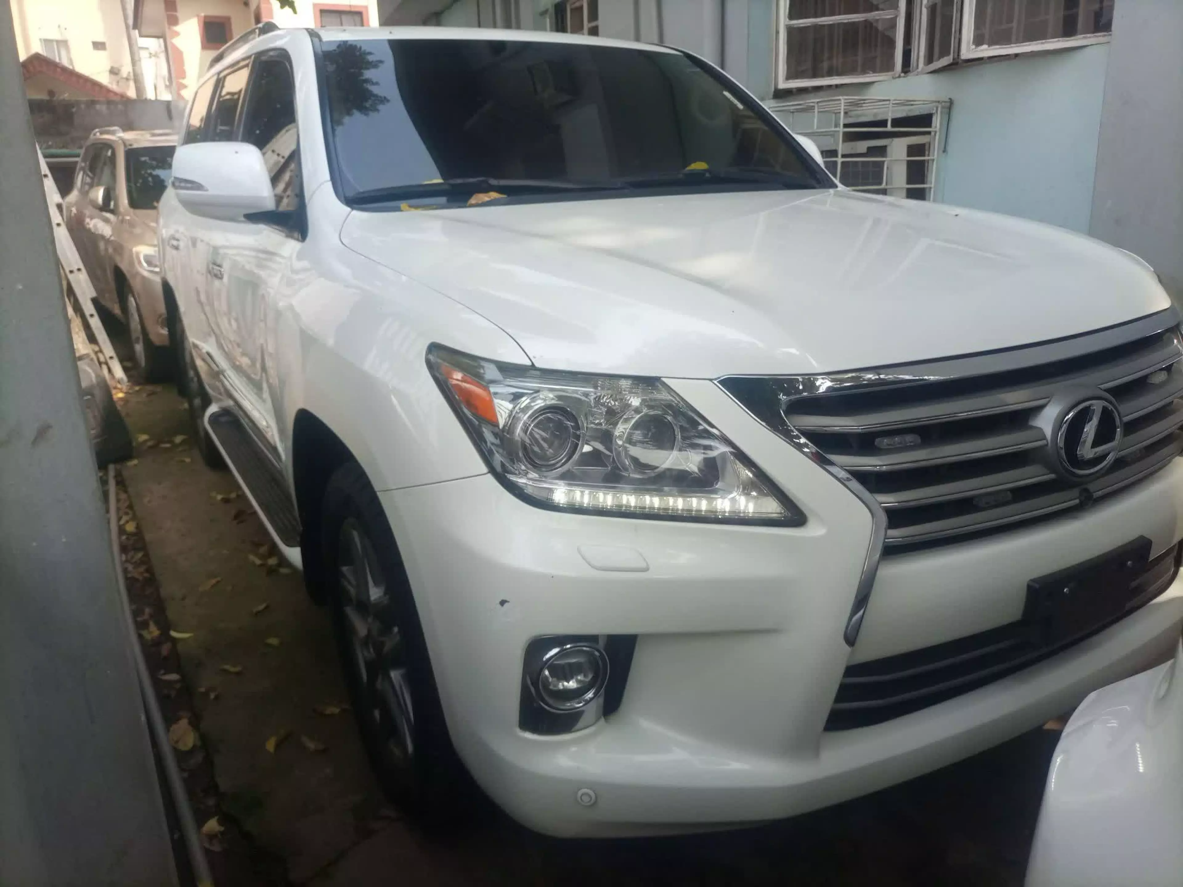 Lexus LX 570 - 2014