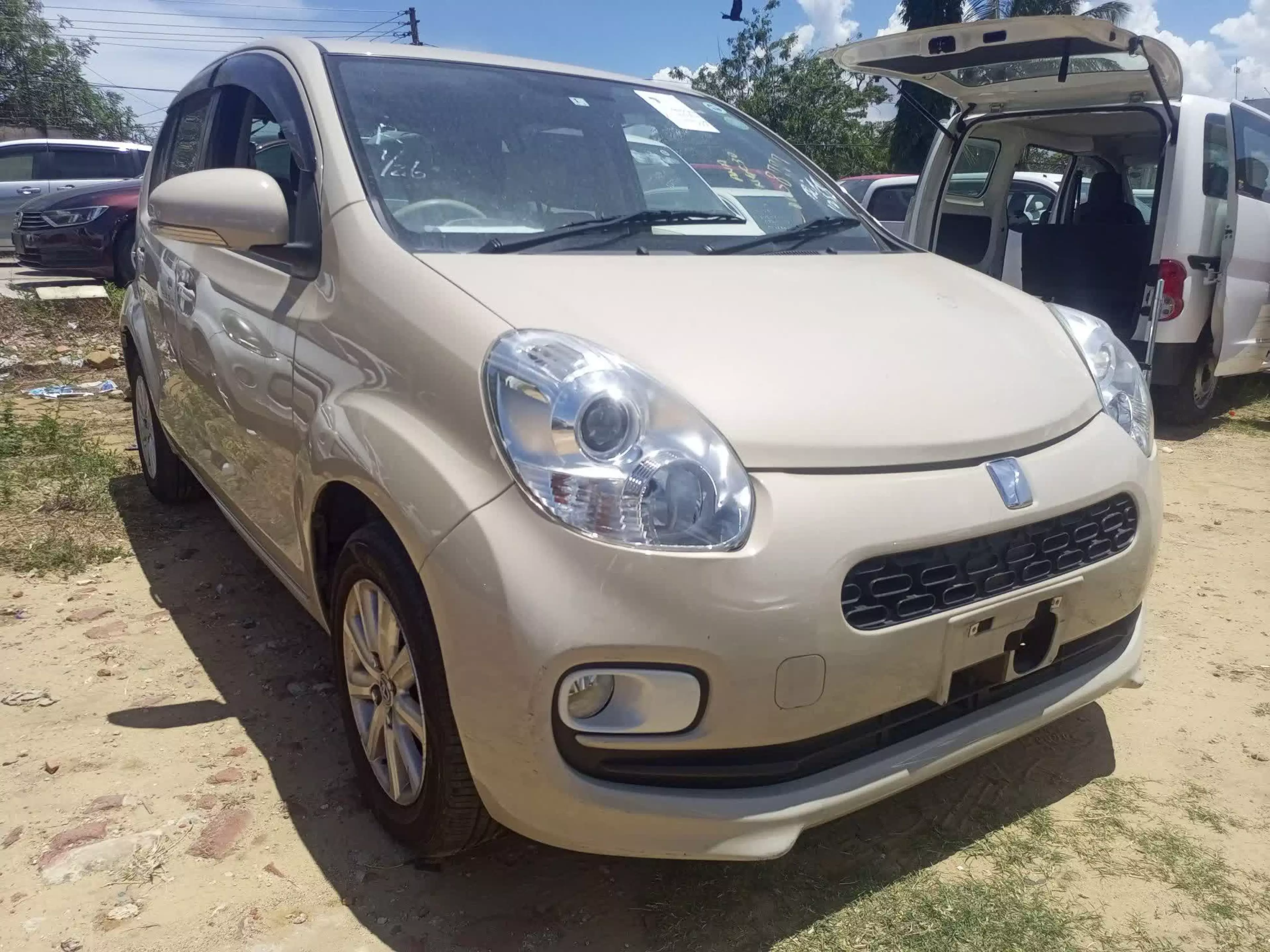Toyota Passo - 2016