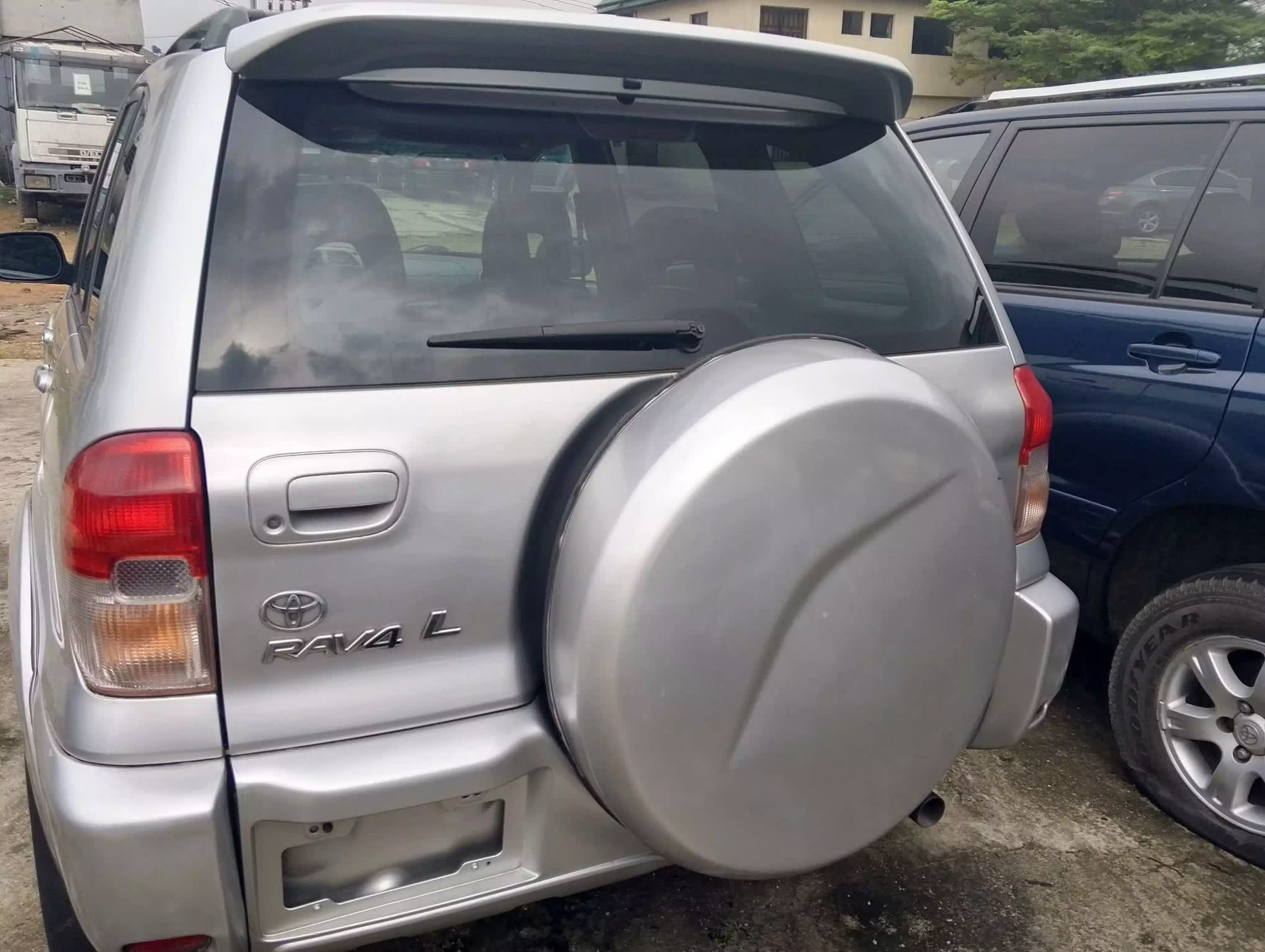 Toyota RAV 4   - 2004