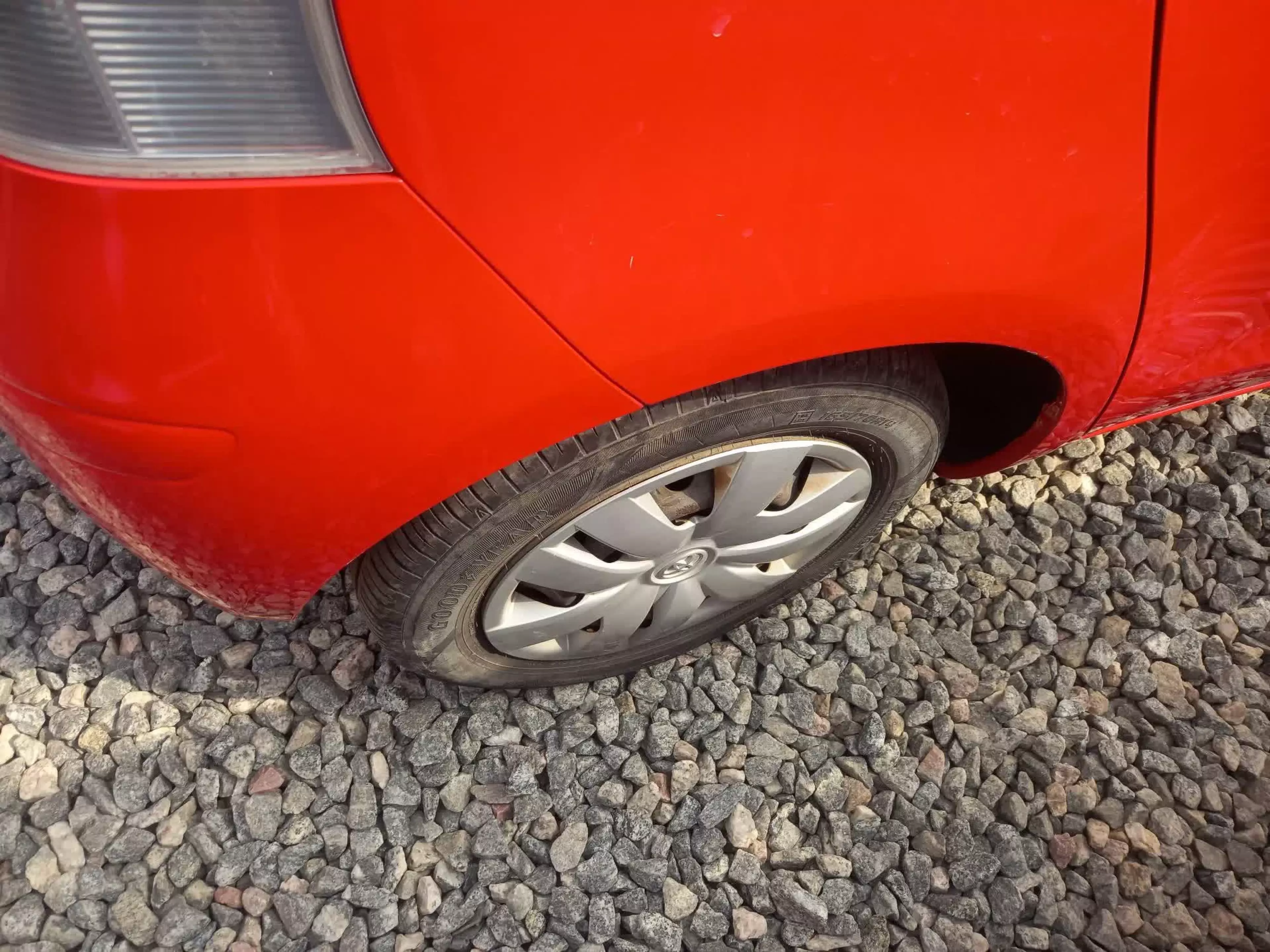 Toyota Vitz   - 2010