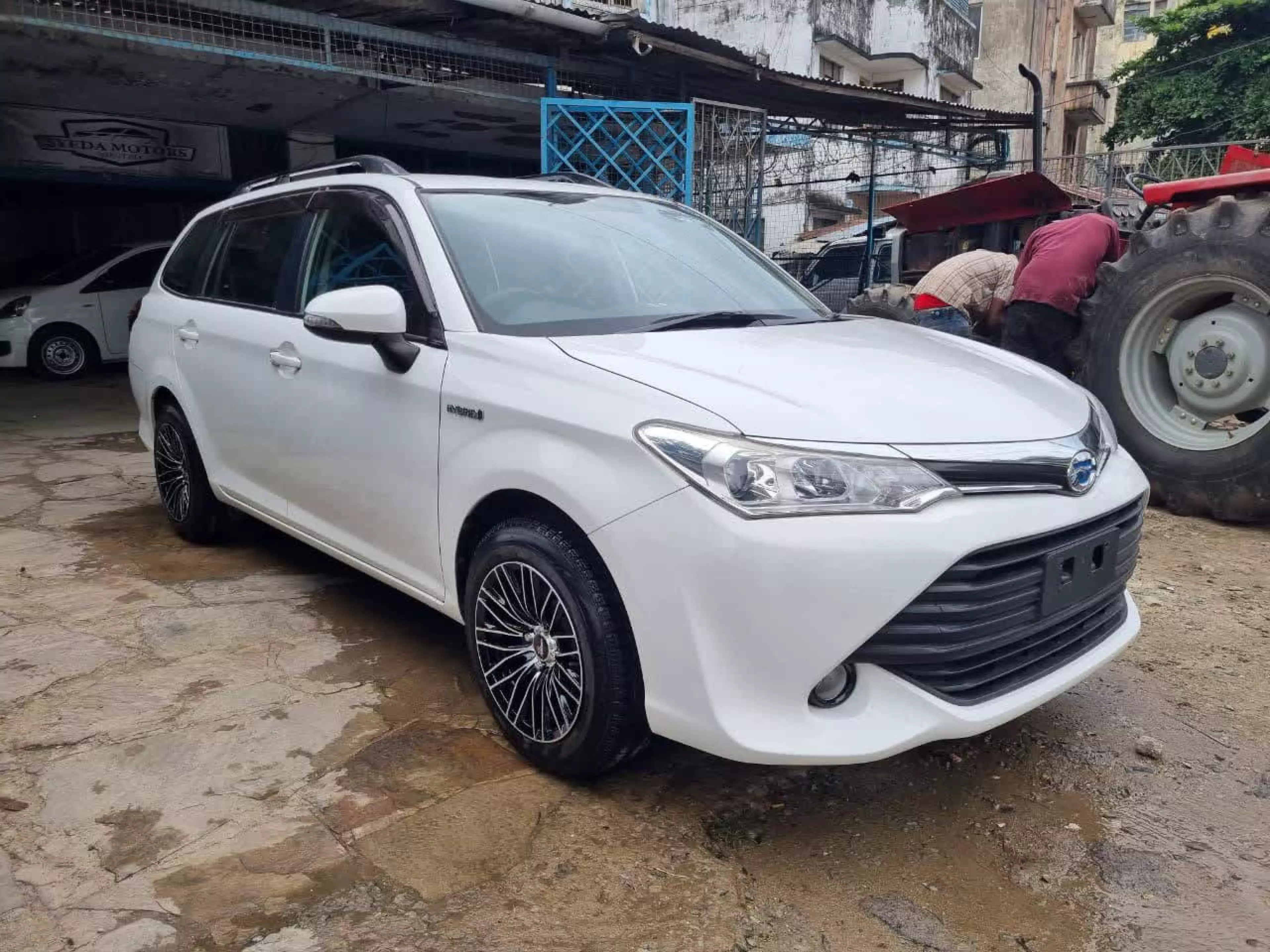 Toyota Fielder hybrid  - 2016
