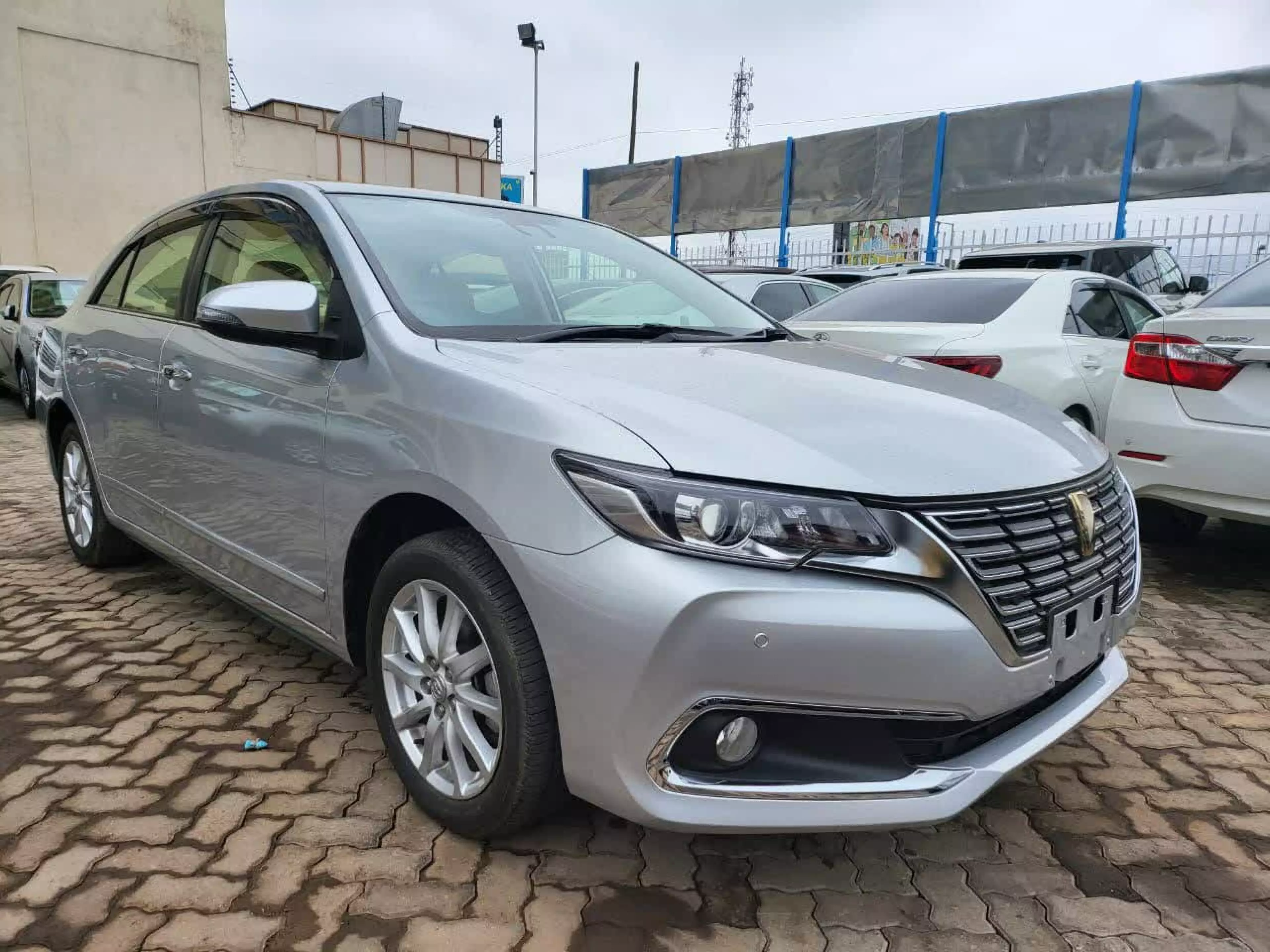 Toyota Premio  - 2016