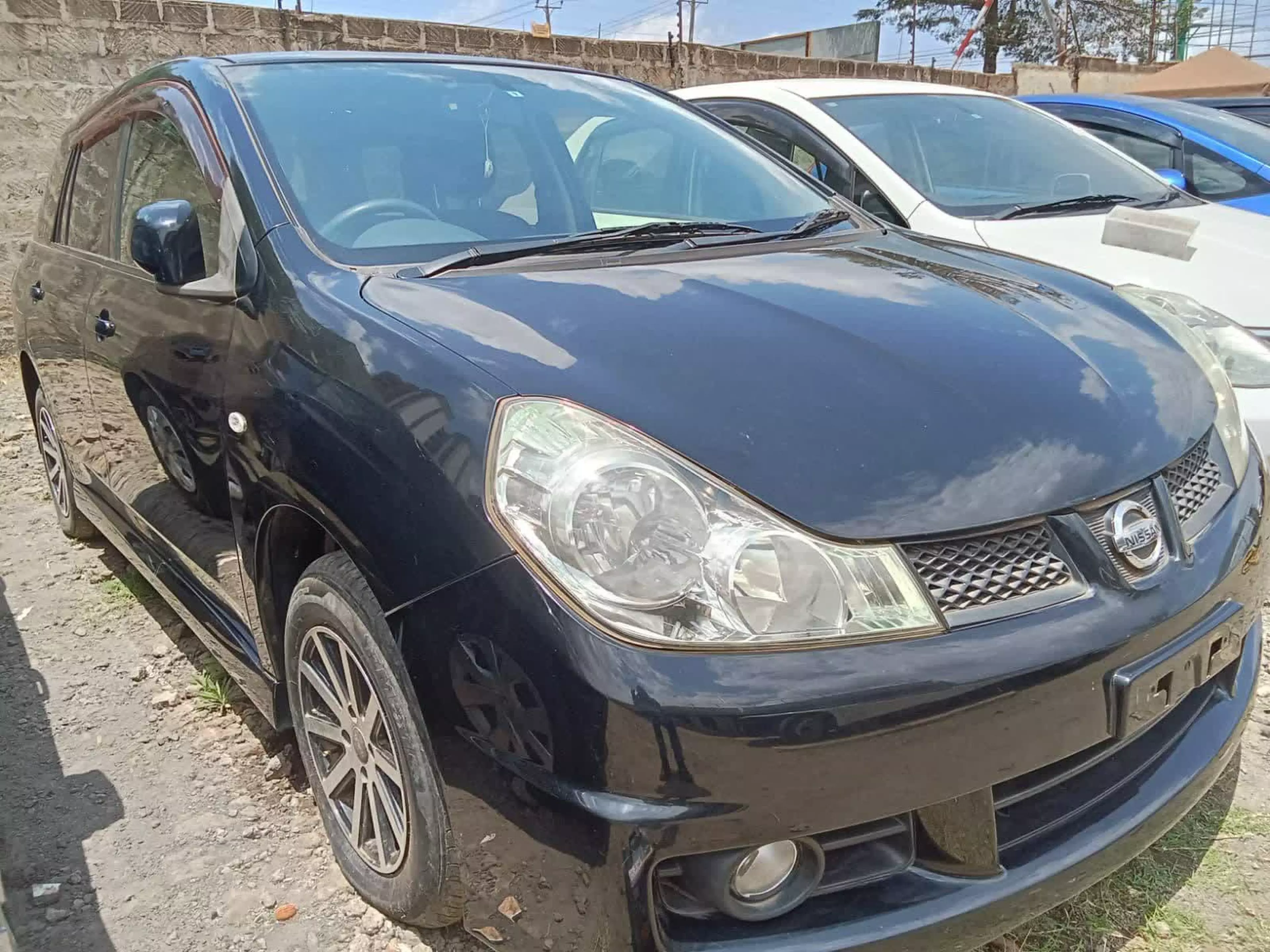 Nissan Wingroad  - 2011