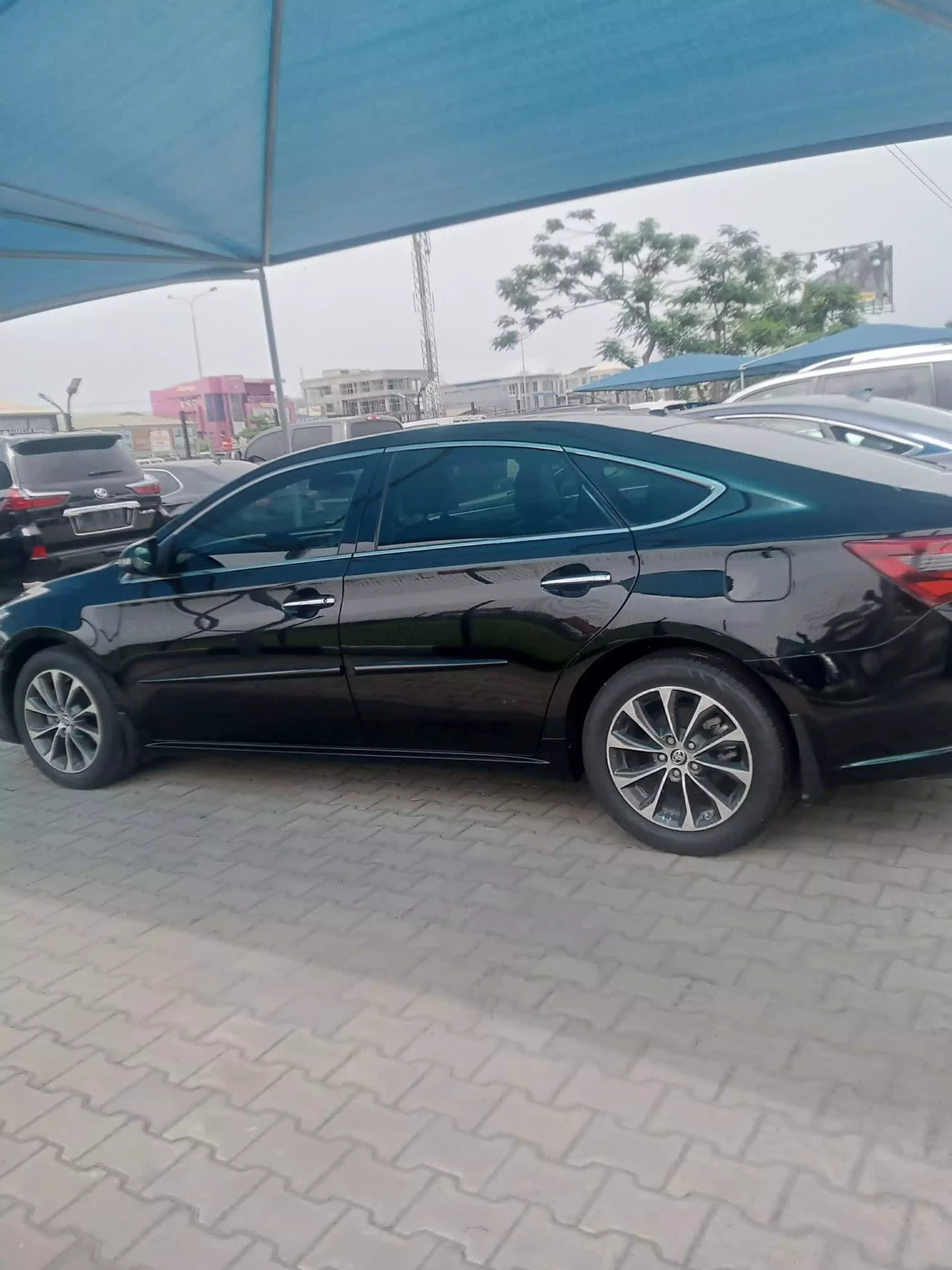 Toyota Avalon - 2016