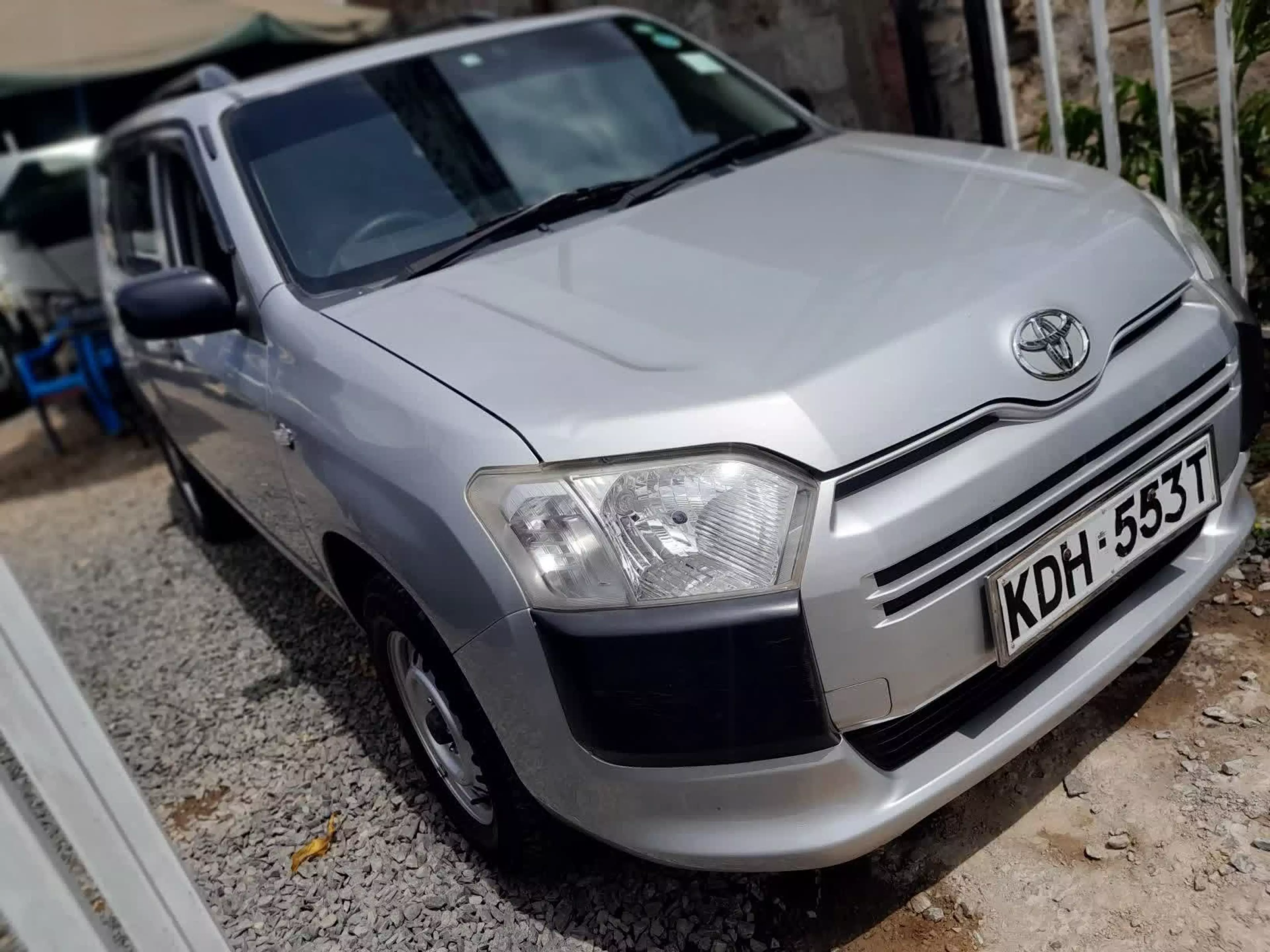 Toyota Succeed  - 2015