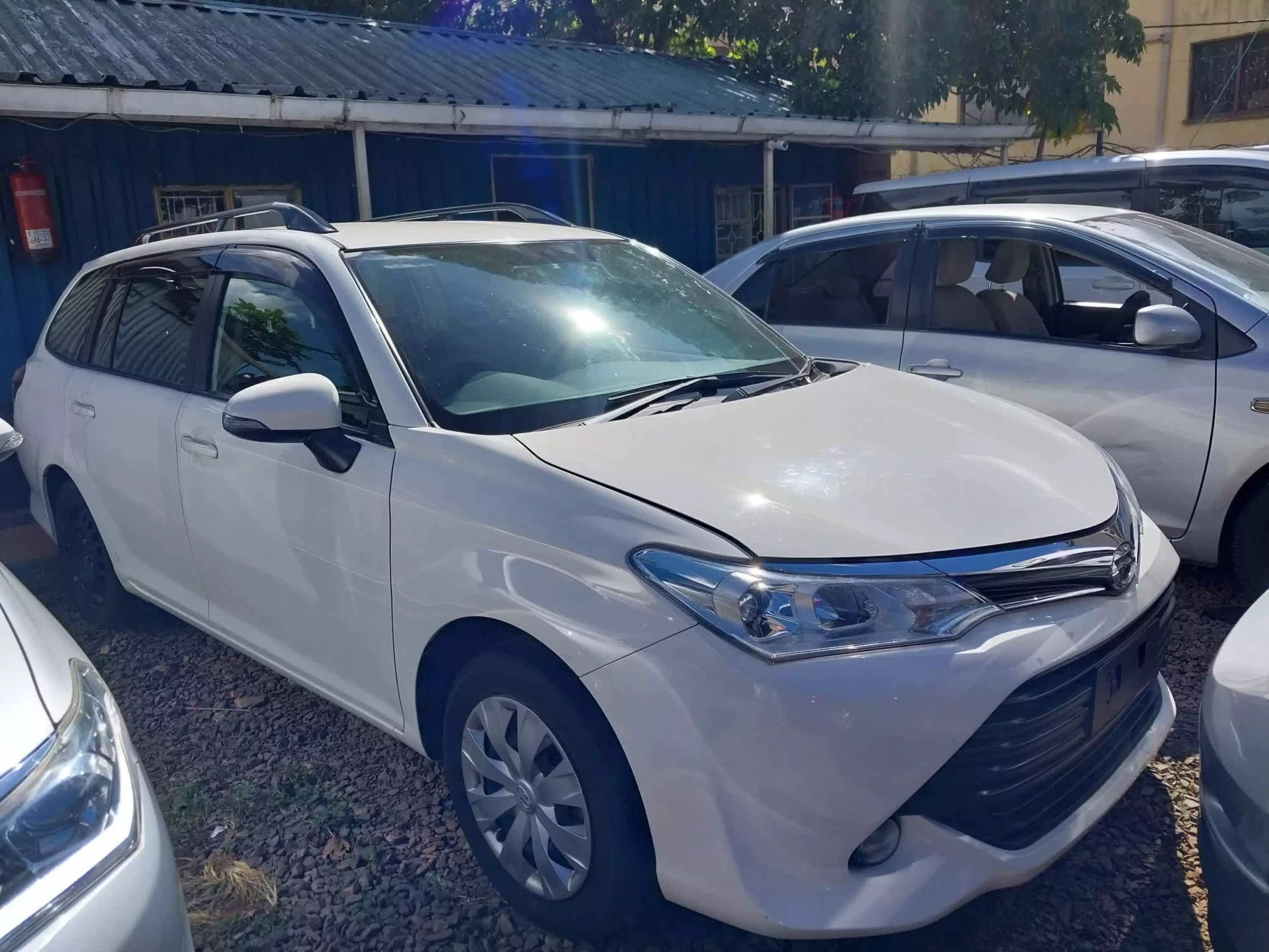 Toyota Fielder    - 2017