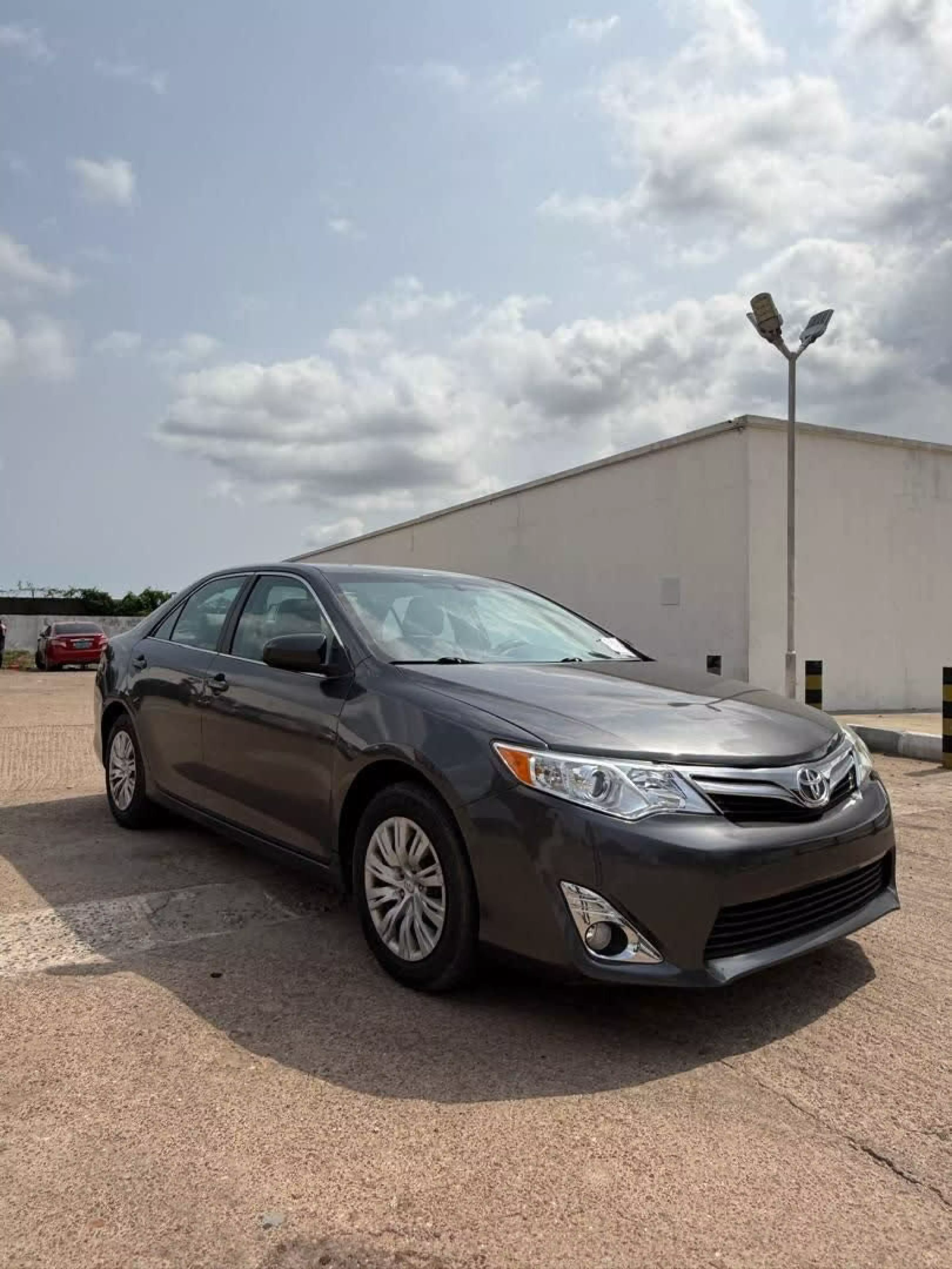 Toyota Camry - 2012