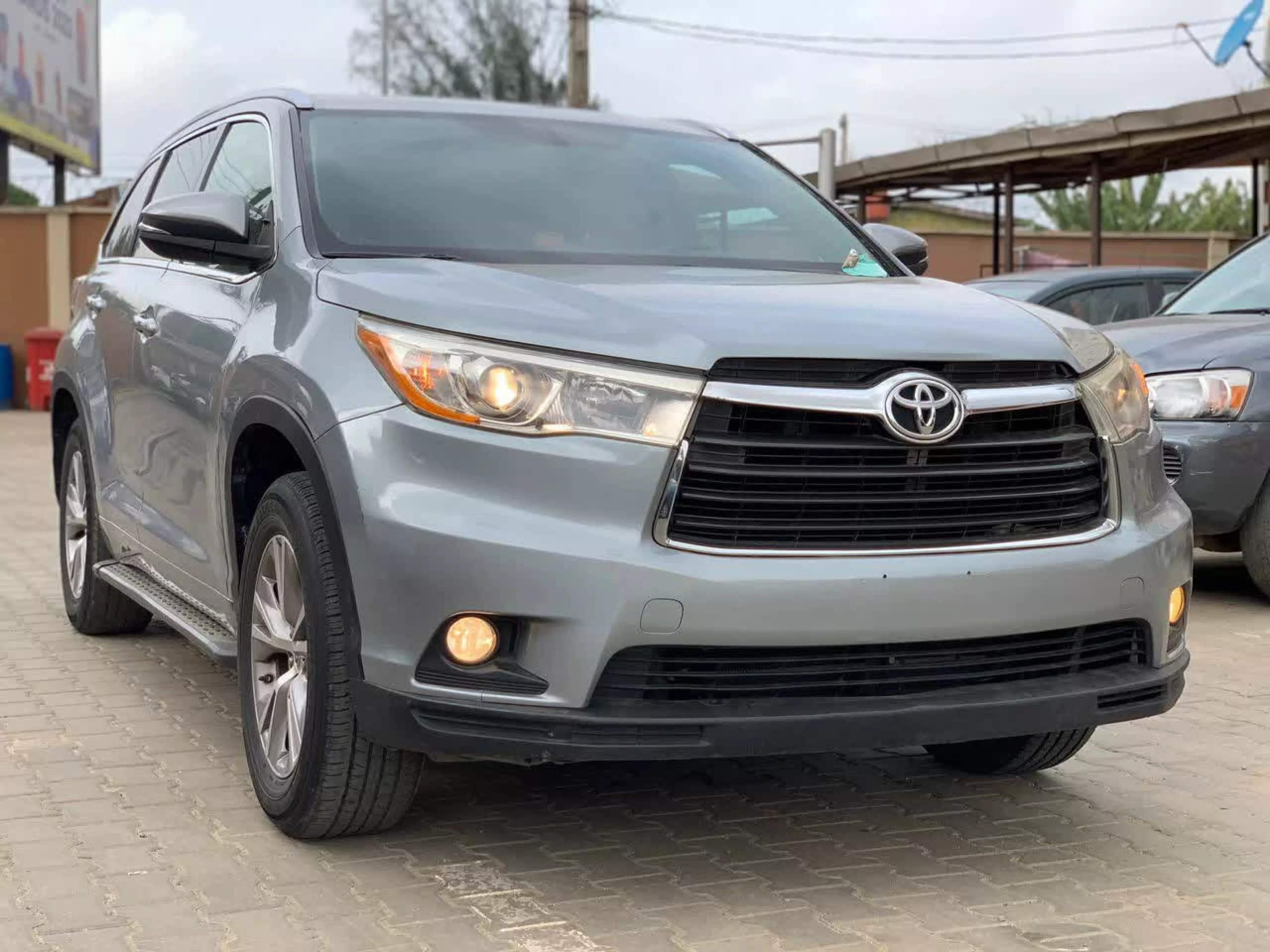Toyota Highlander - 2014