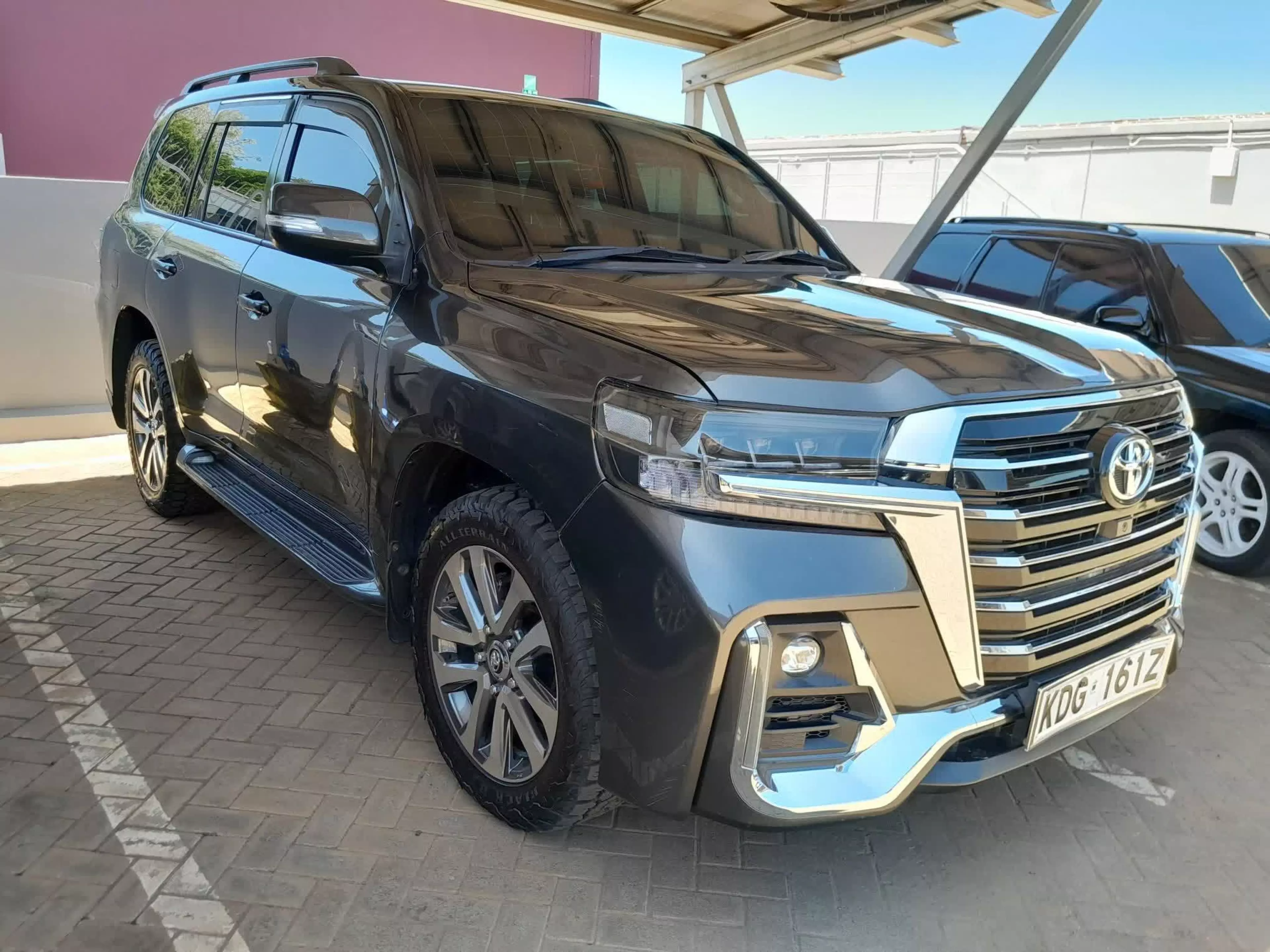 Toyota Land Cruiser - 2017
