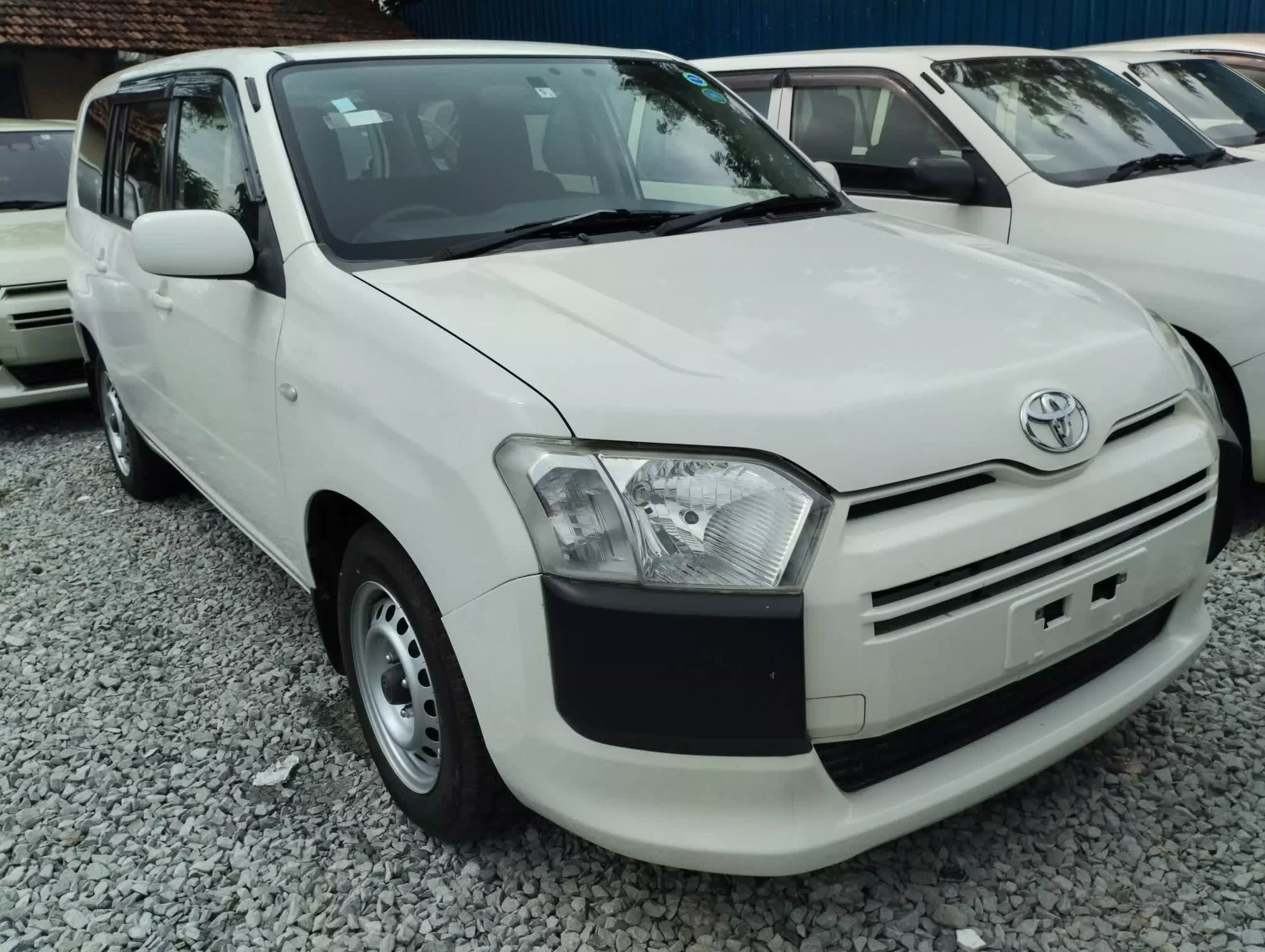 Toyota Probox  - 2017