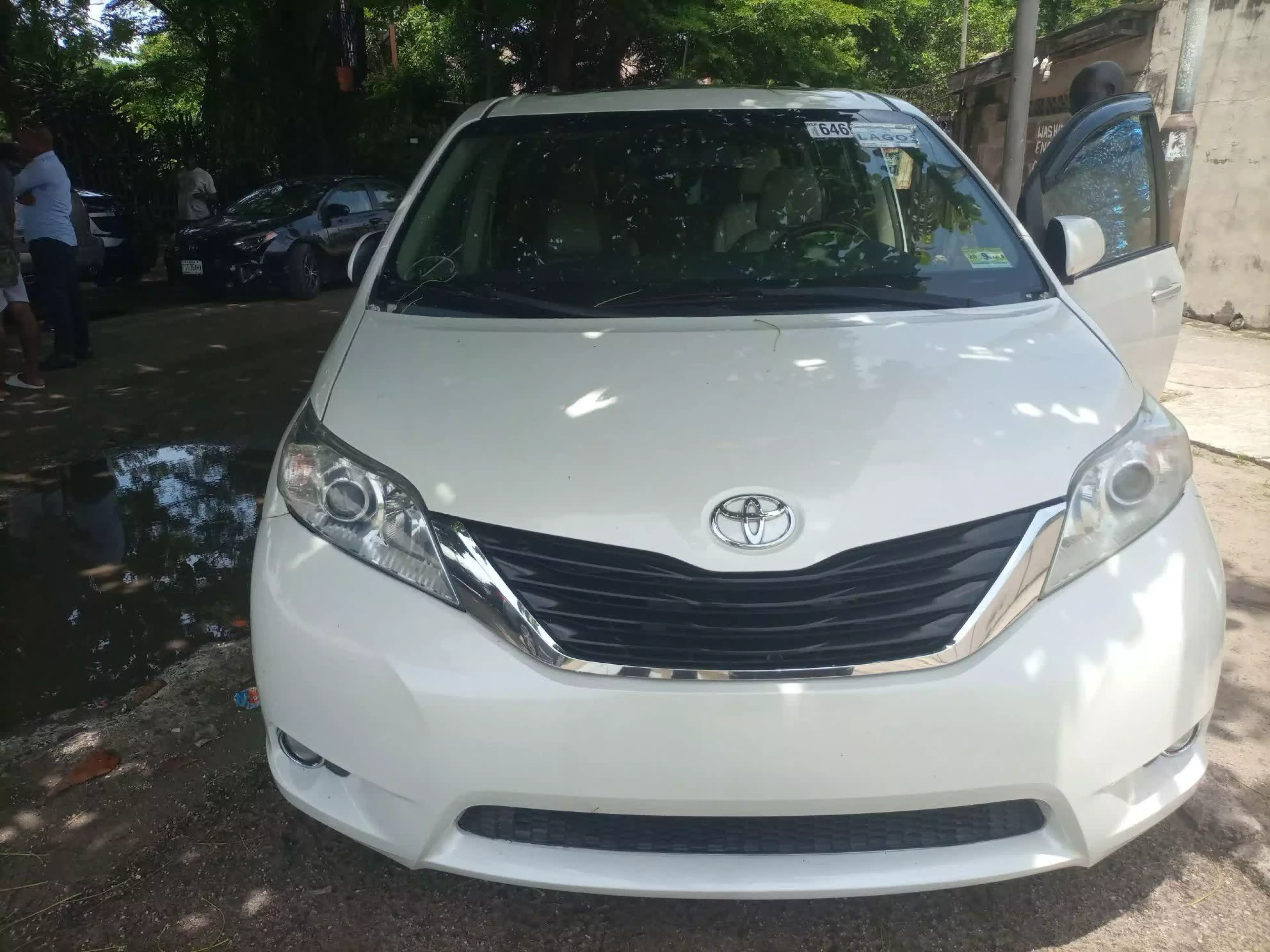 Toyota Sienna - 2012