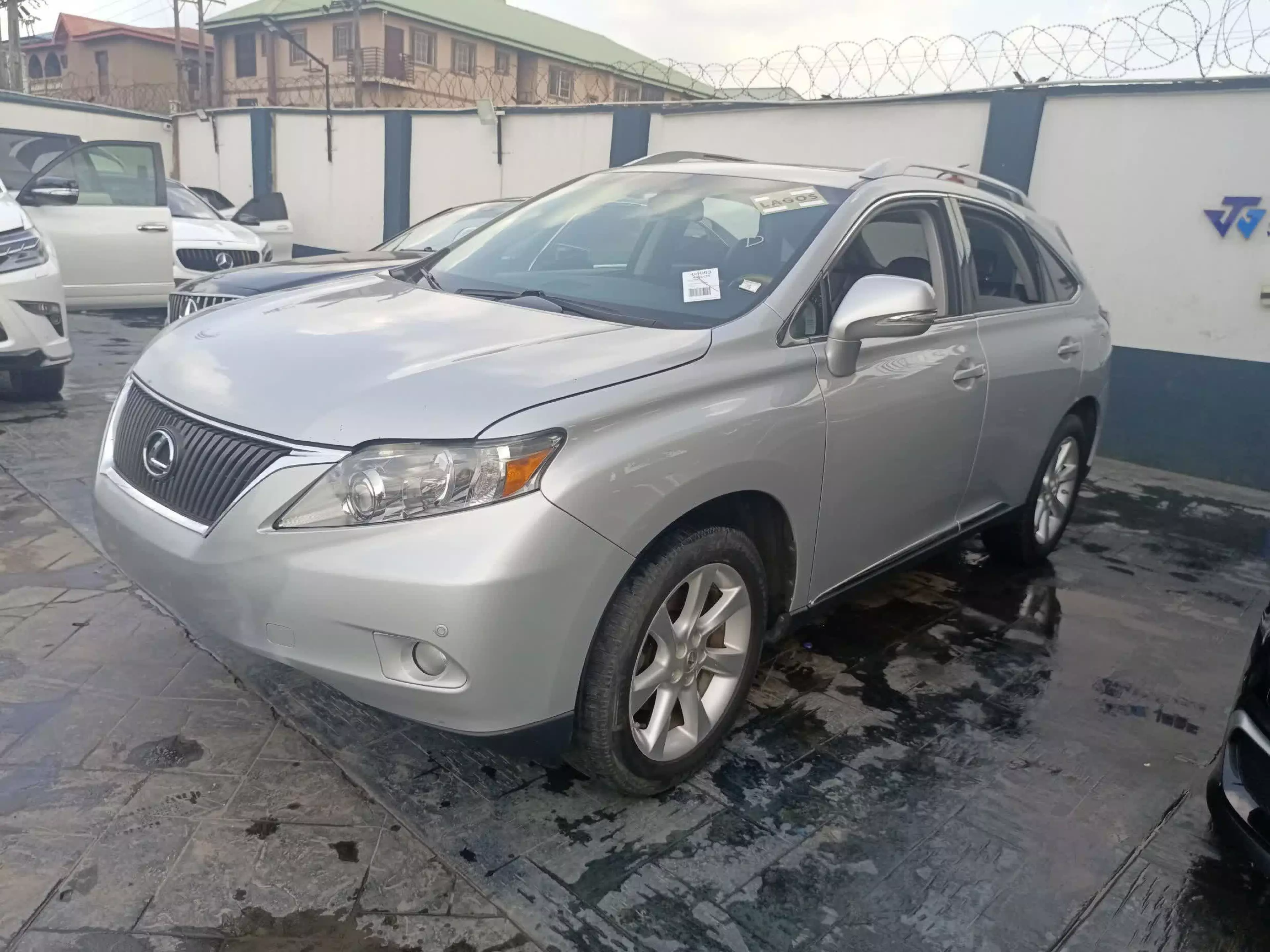 Lexus RX 350   - 2010