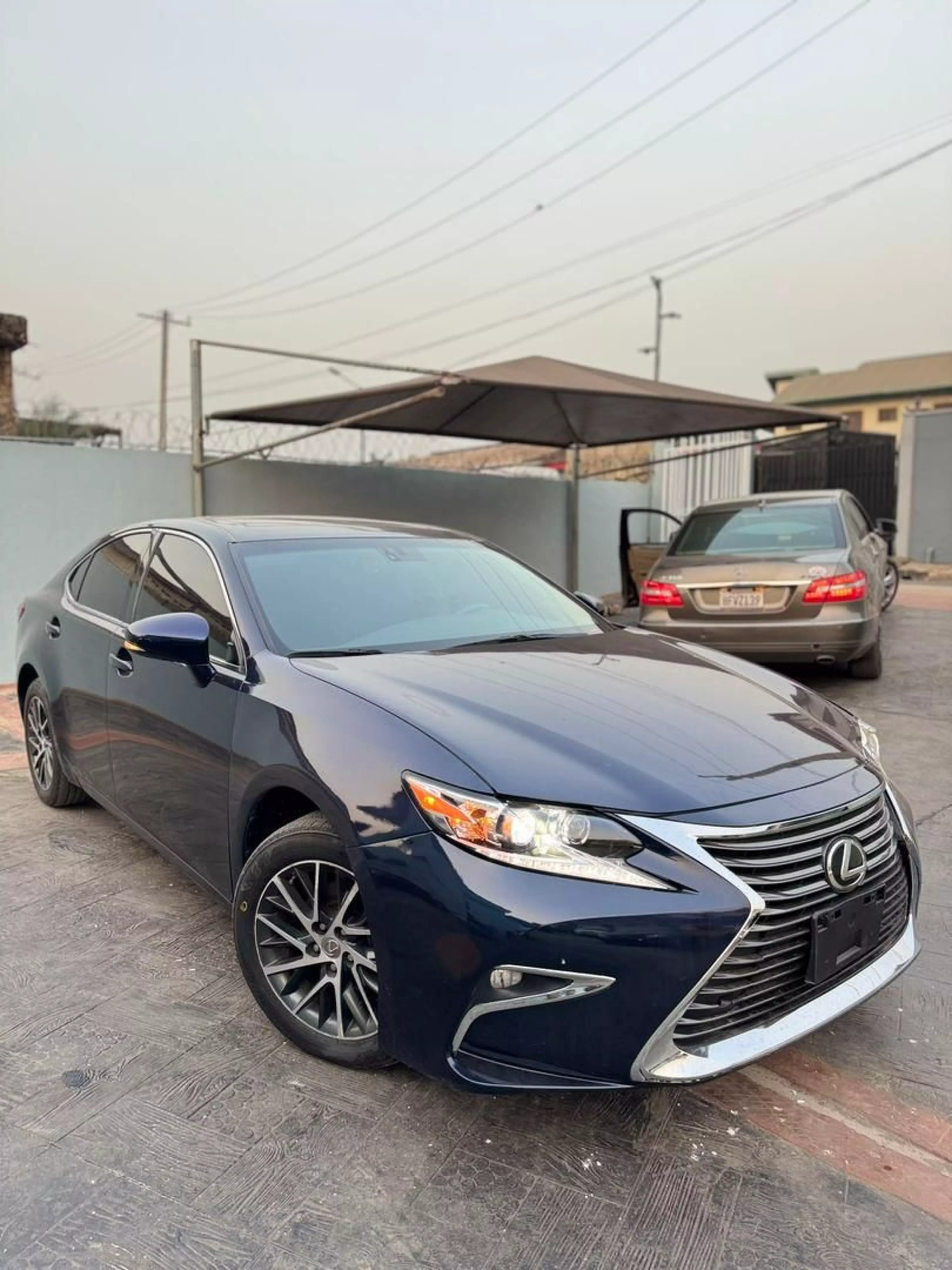 Lexus ES 350   - 2016