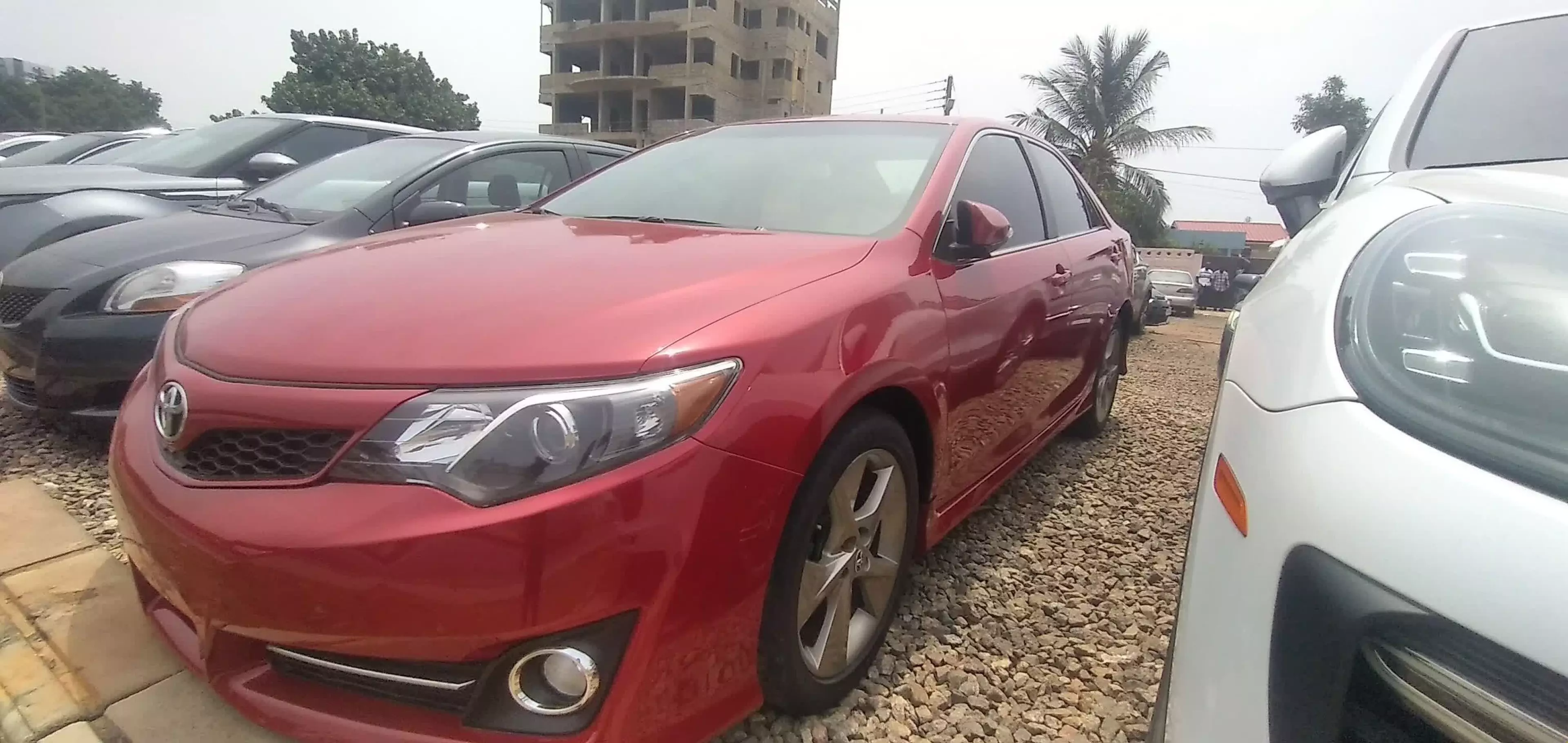 Toyota Camry - 2014