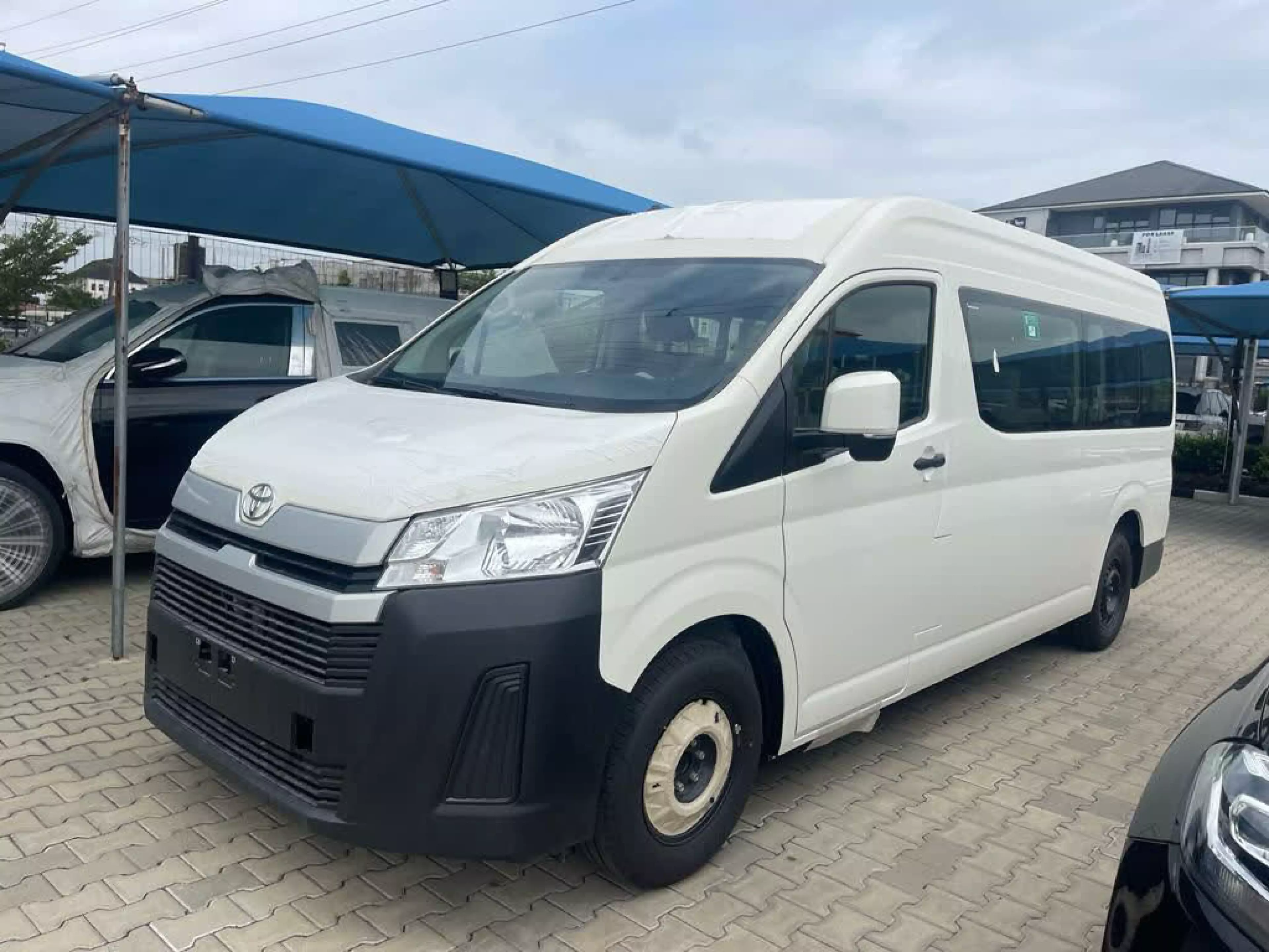 Toyota Hiace - 2022