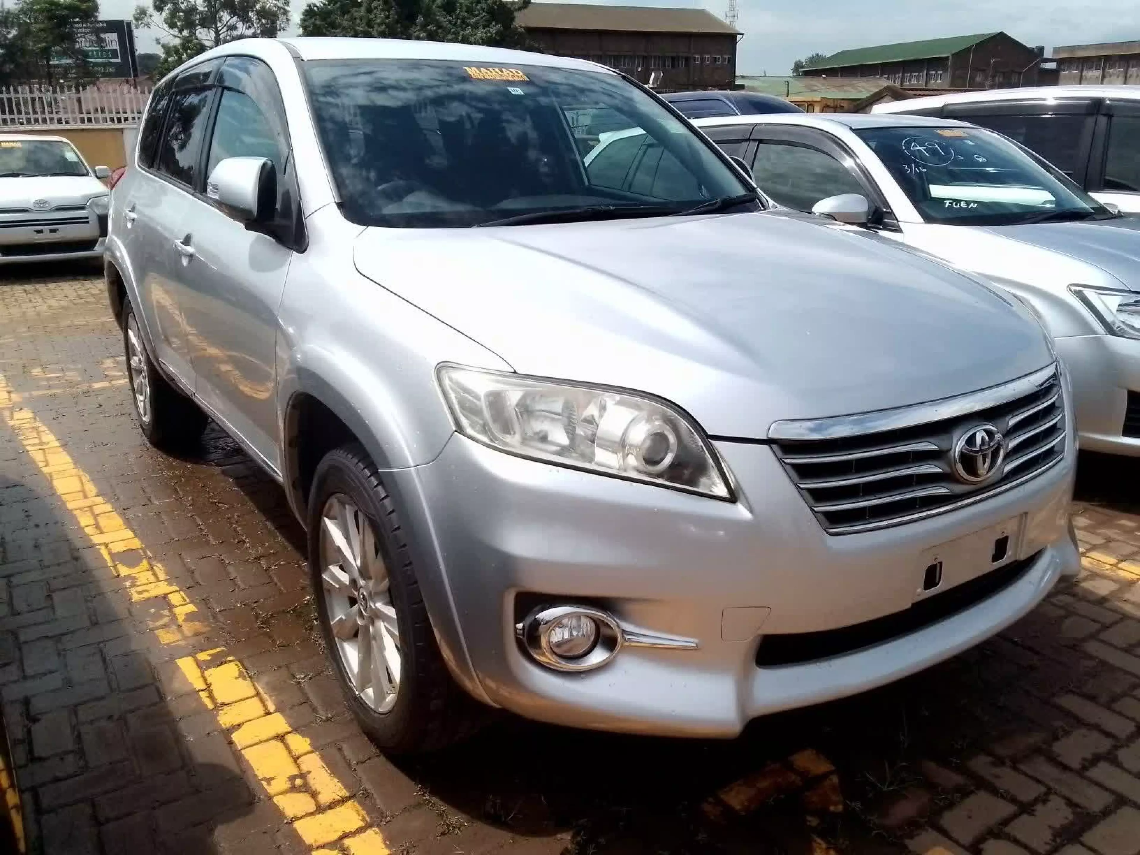 Toyota Vanguard  - 2010