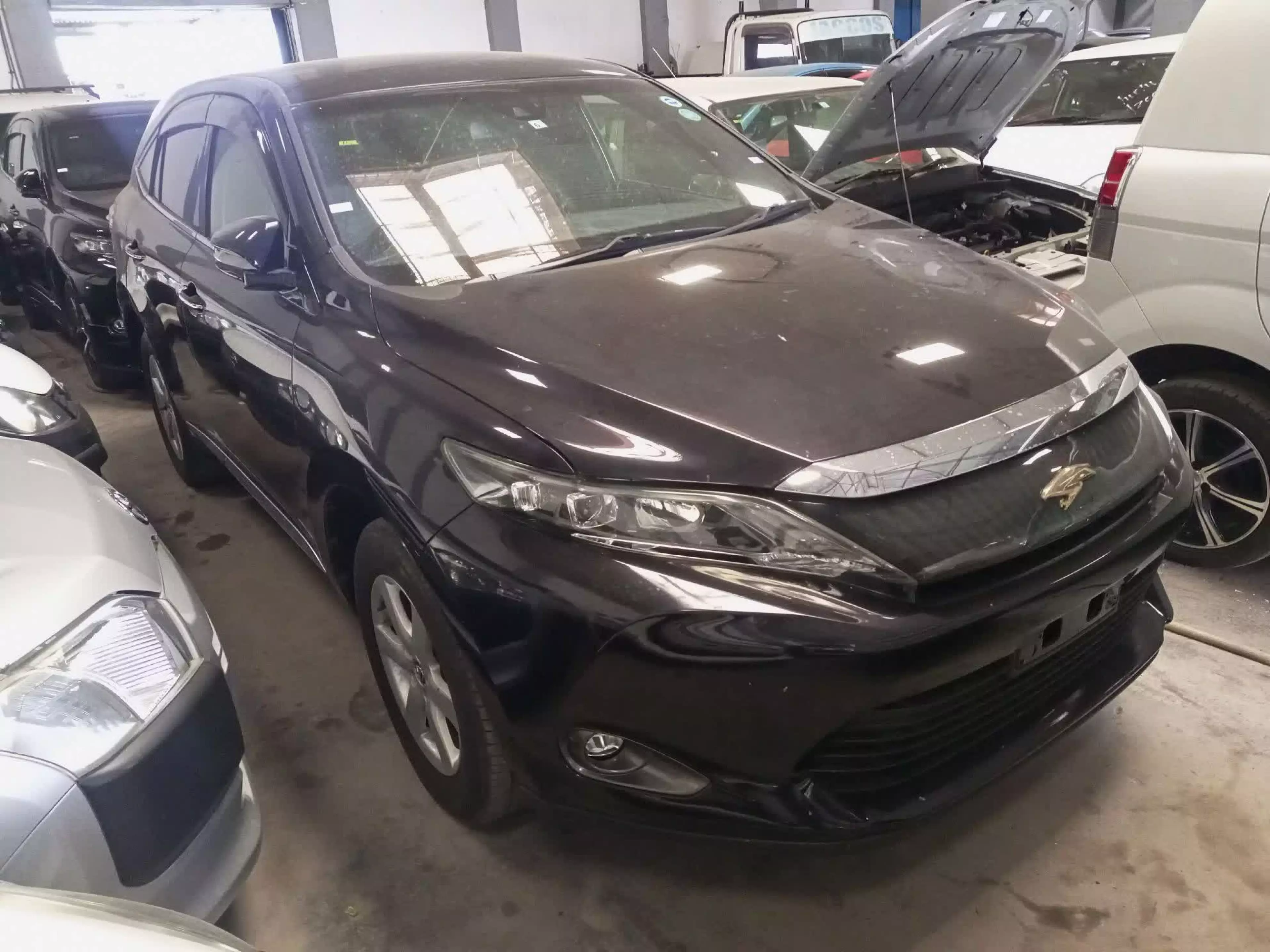 Toyota Harrier - 2015