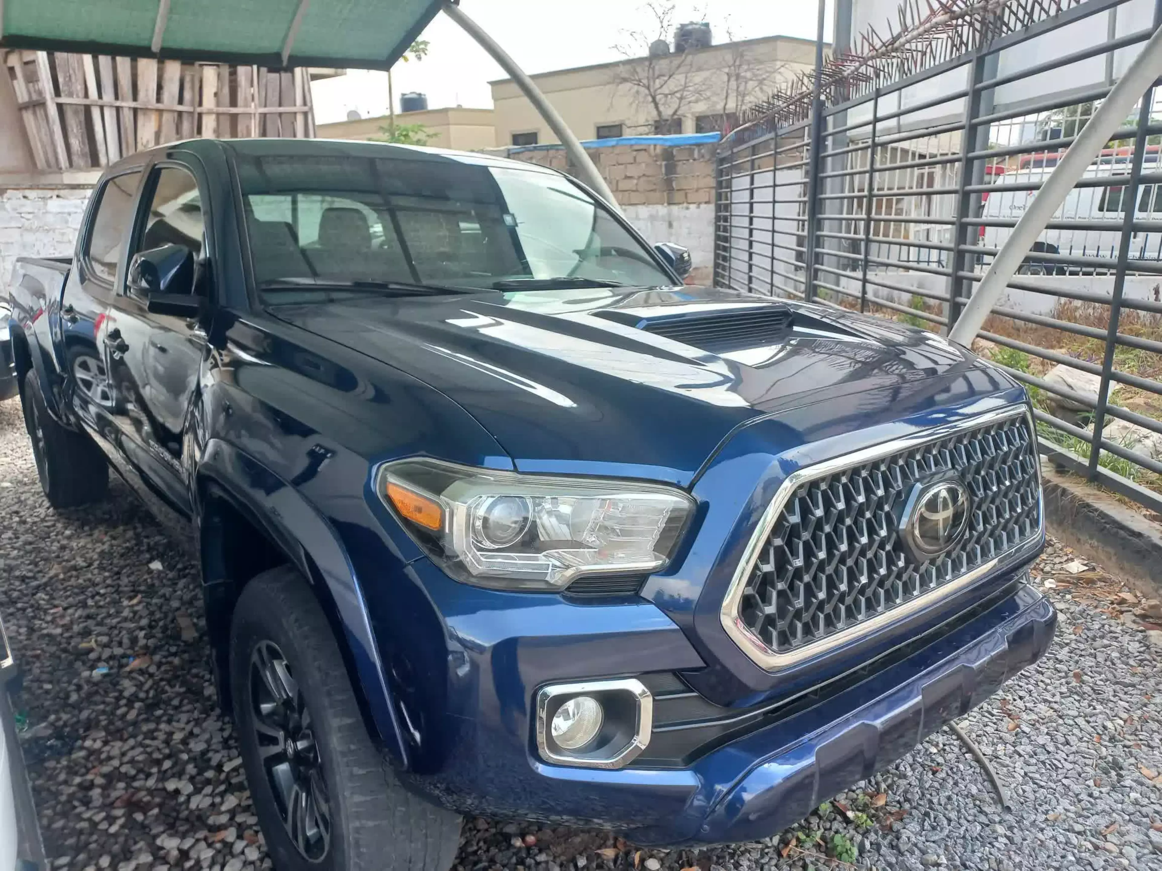 Toyota Tacoma - 2018