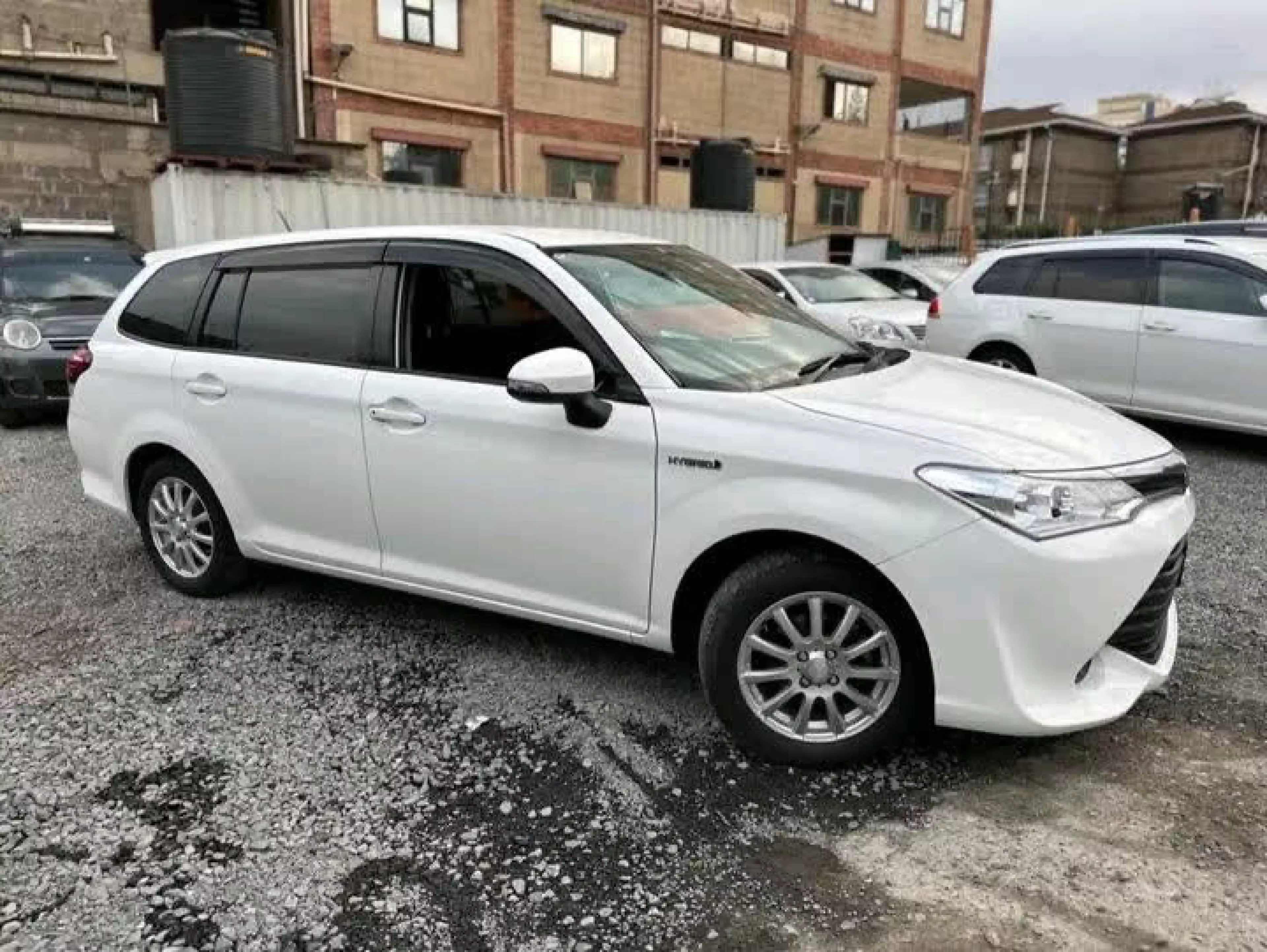 Toyota Fielder hybrid  - 2016