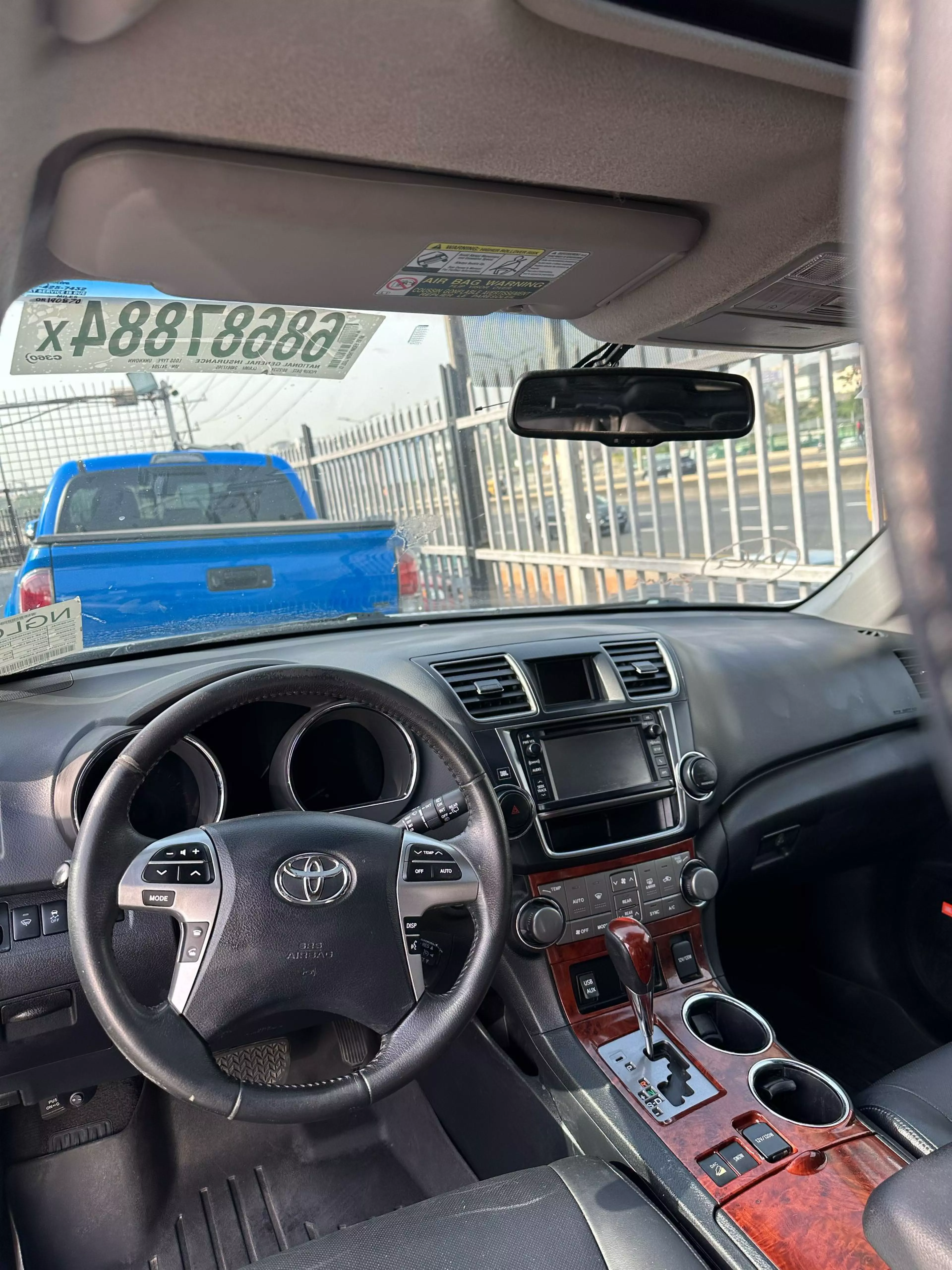 Toyota Highlander   - 2013