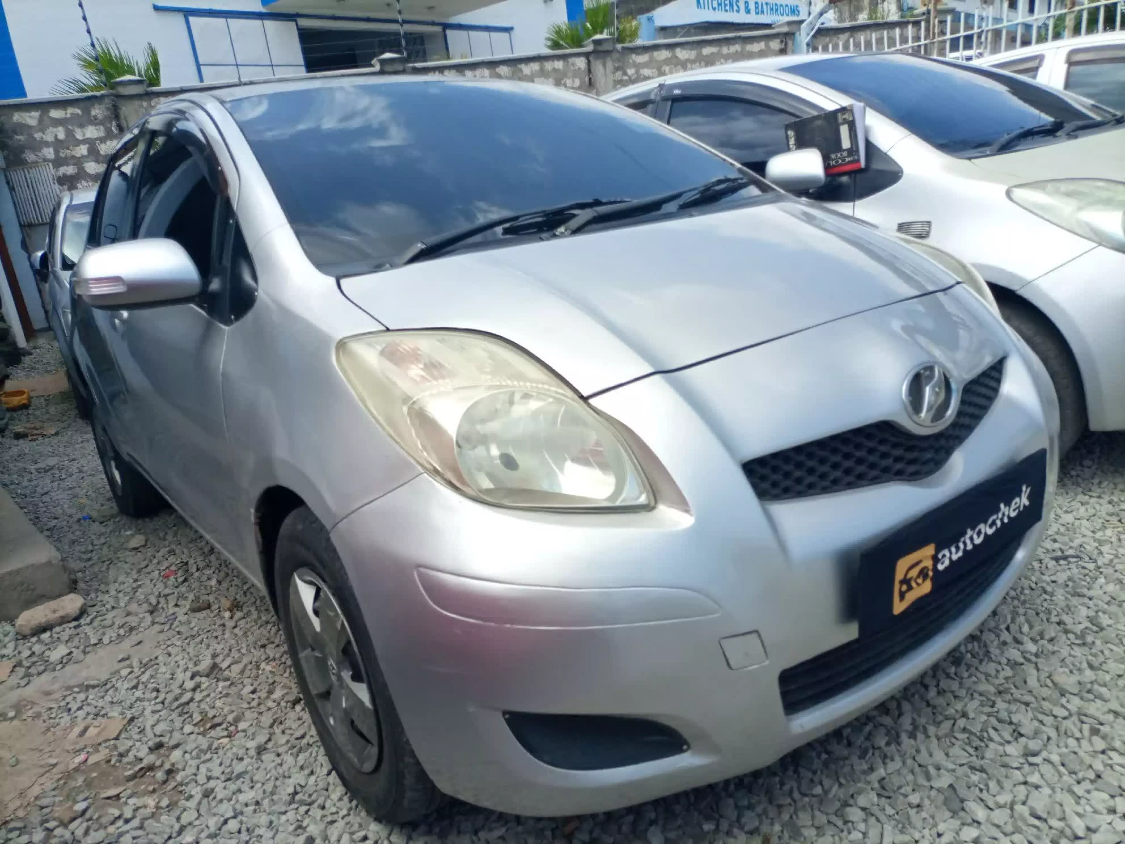 Toyota Vitz - 2009