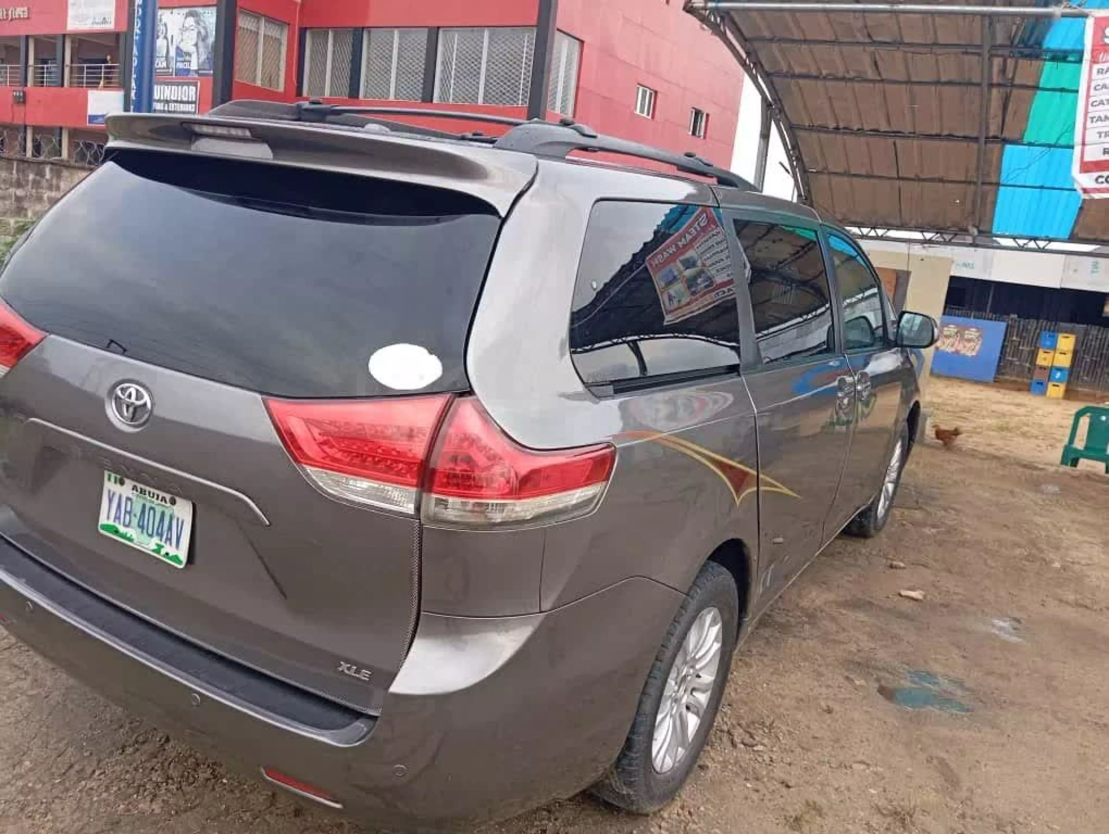 Toyota Sienna   - 2013
