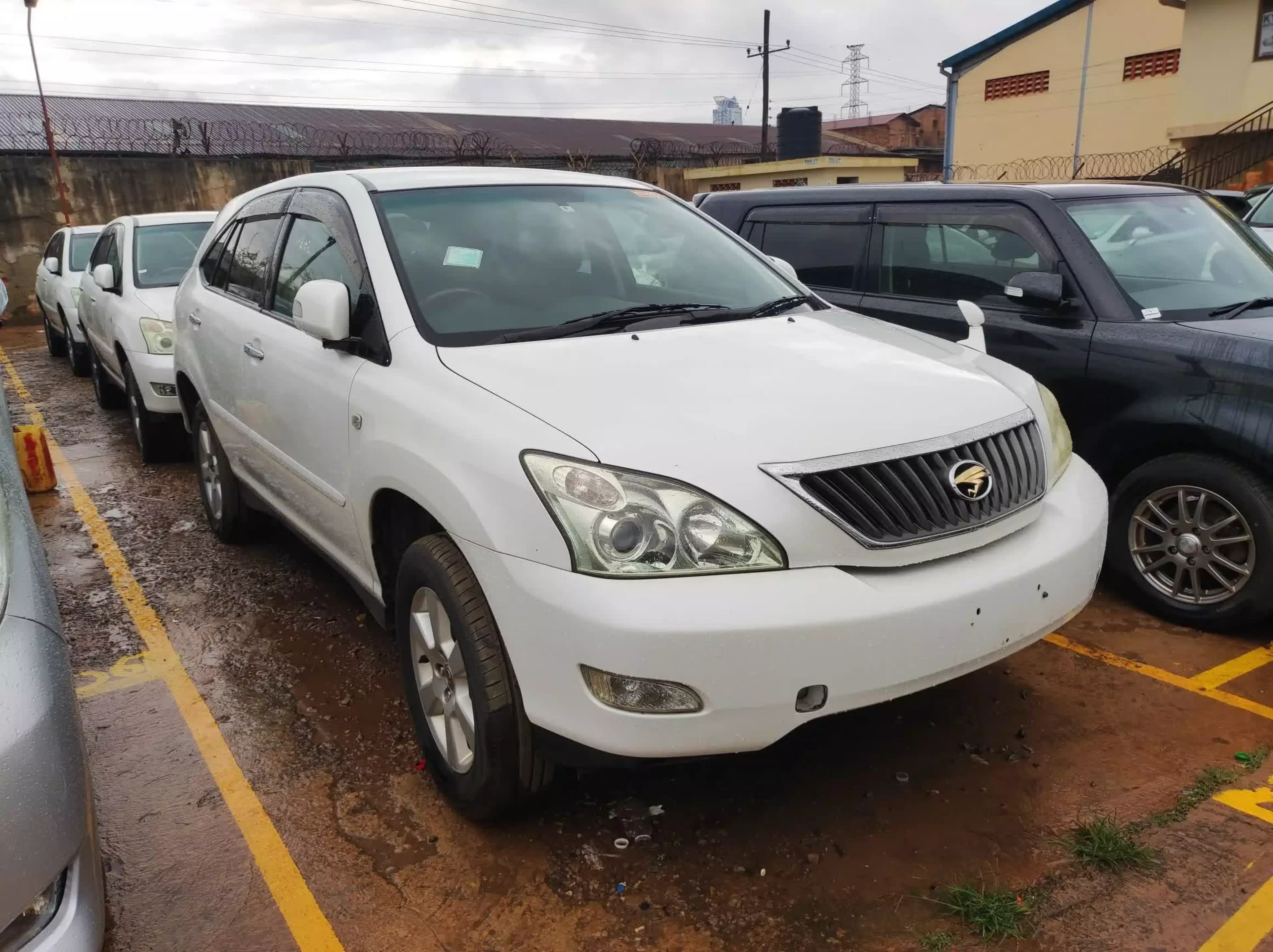 Toyota Harrier - 2009