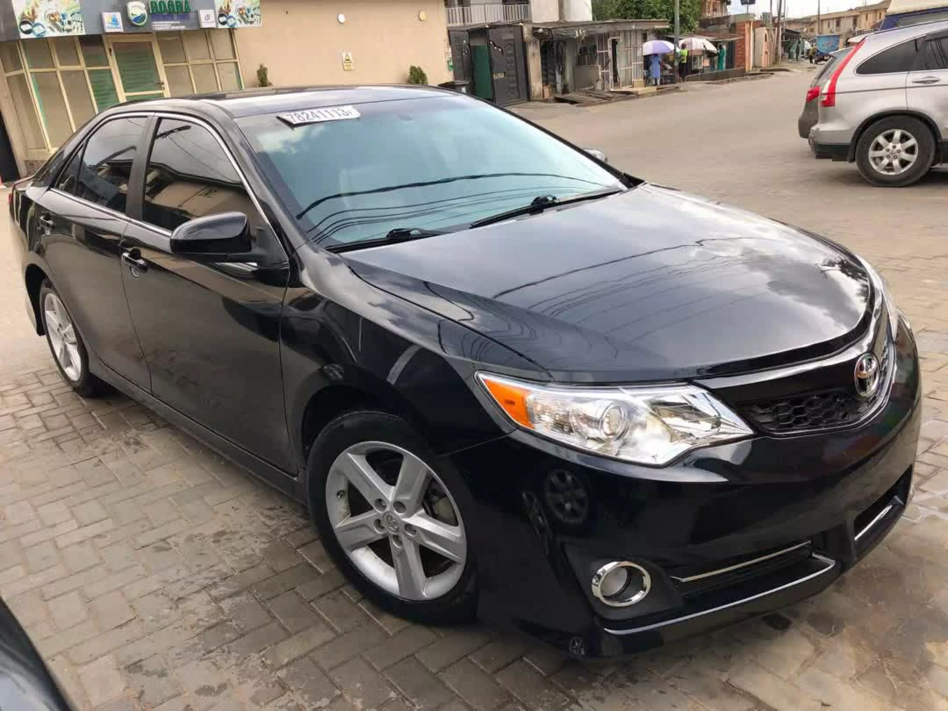 Toyota Camry   - 2012