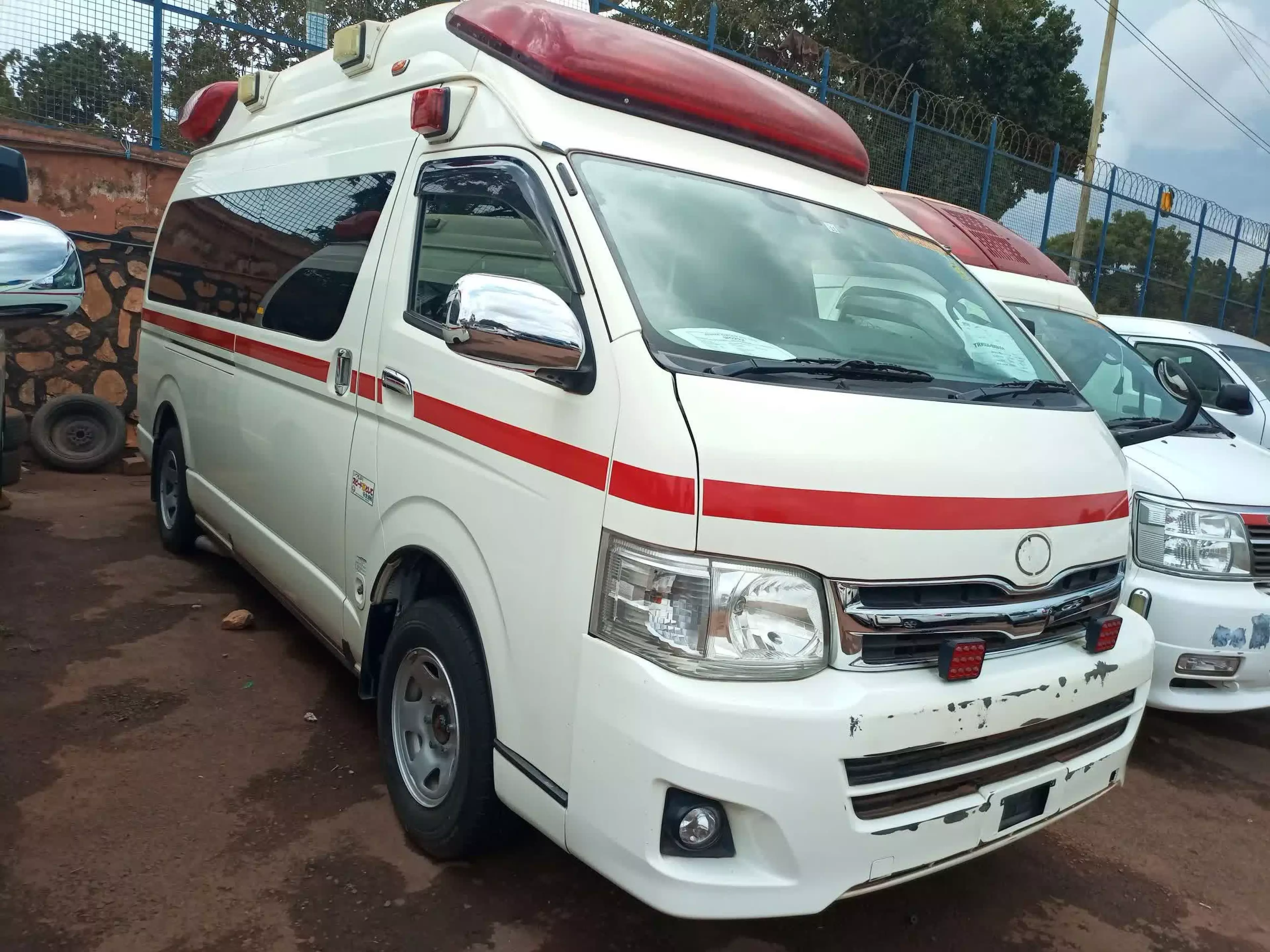 Toyota Hiace - 2013