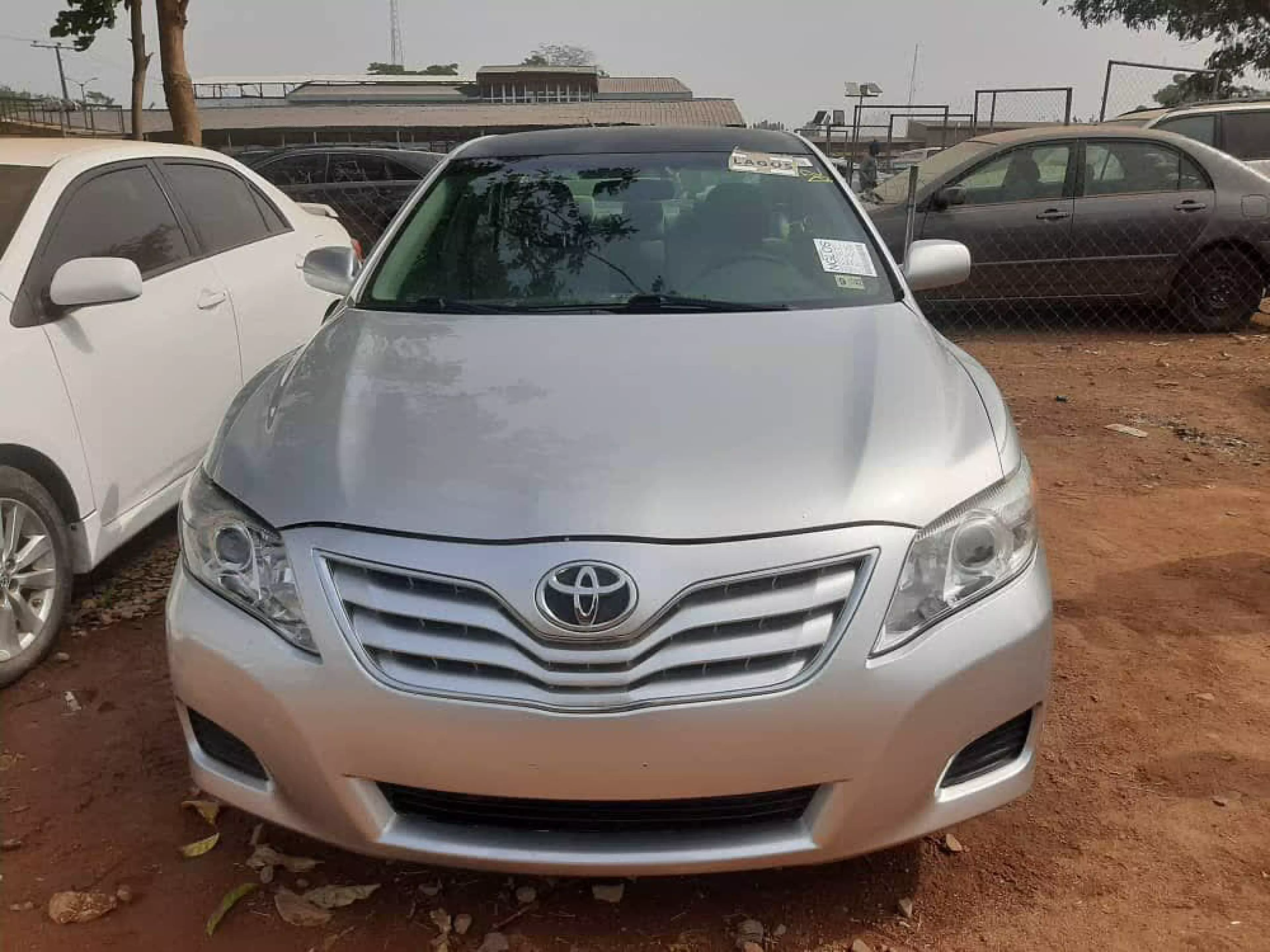 Toyota Camry - 2010