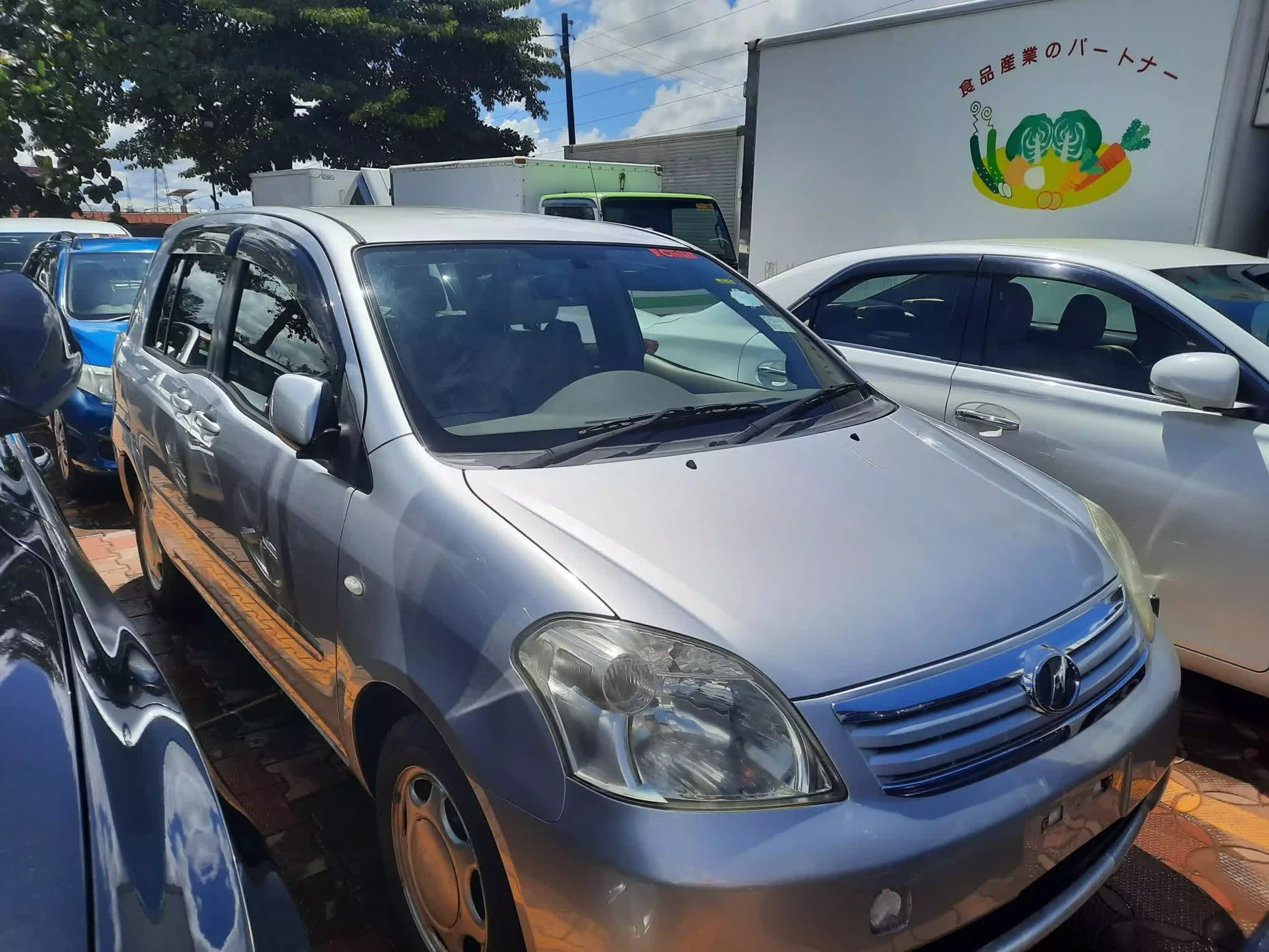 Toyota Raum  - 2008