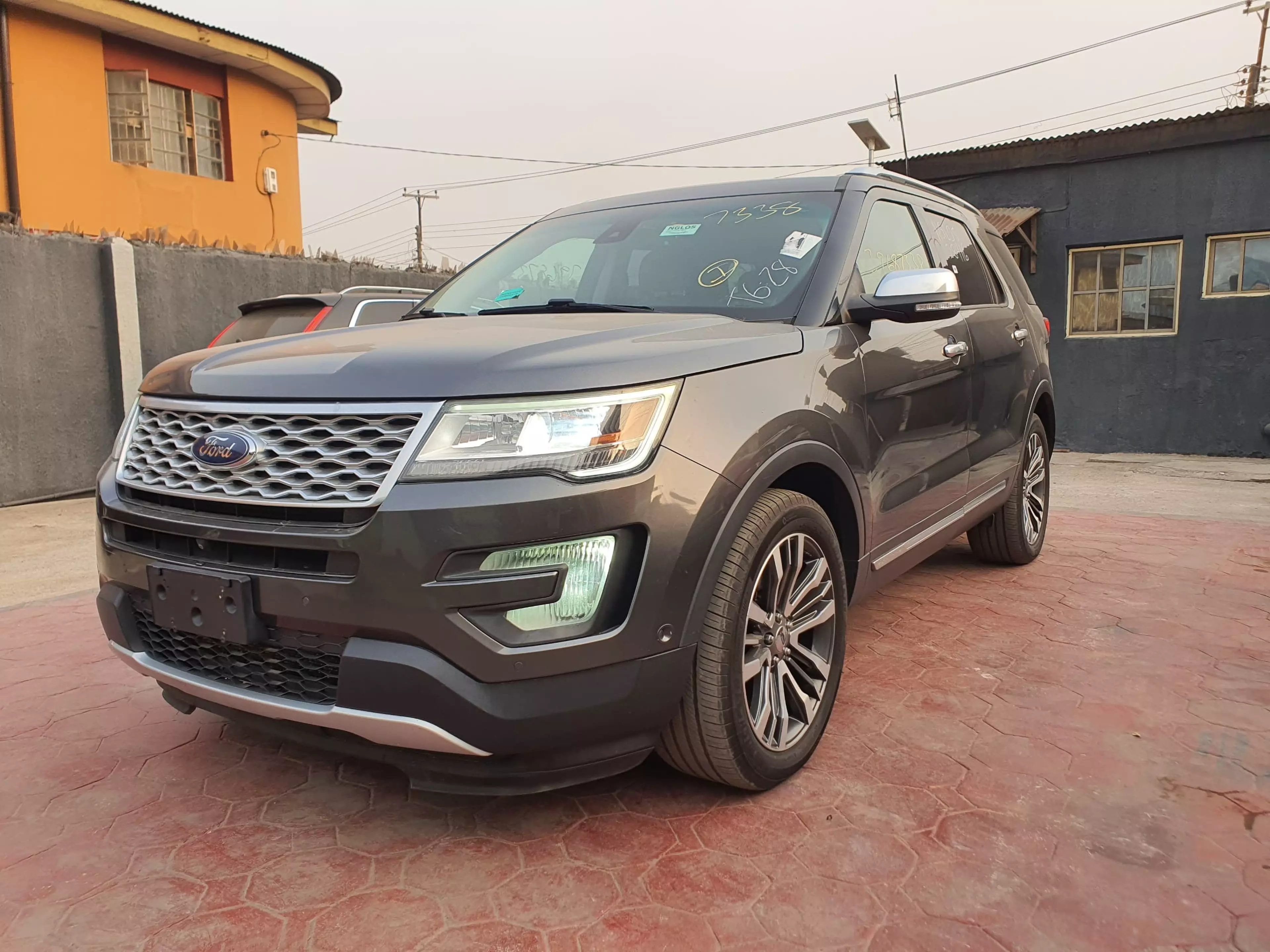Ford Explorer - 2017