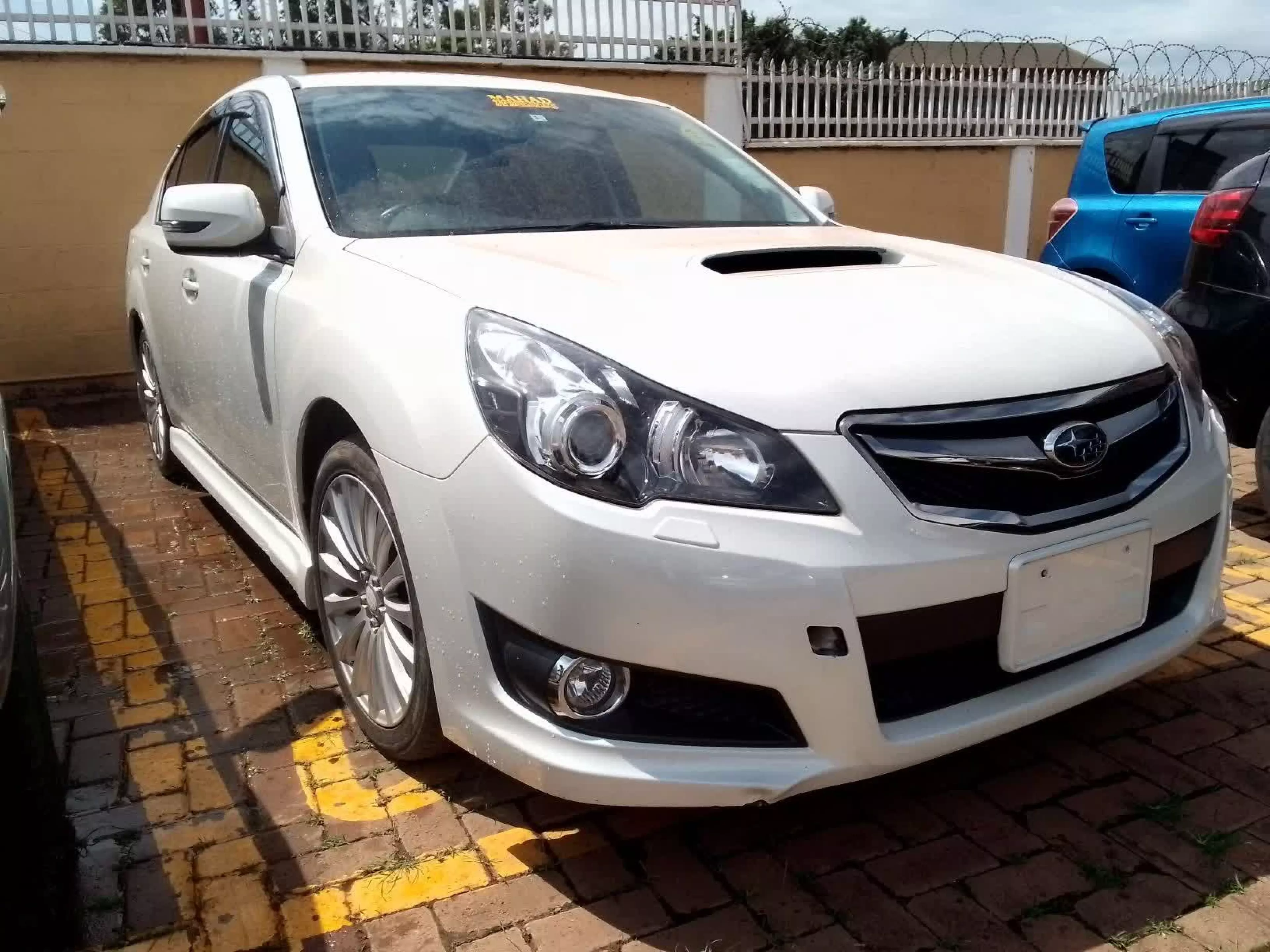 Subaru Legacy - 2010