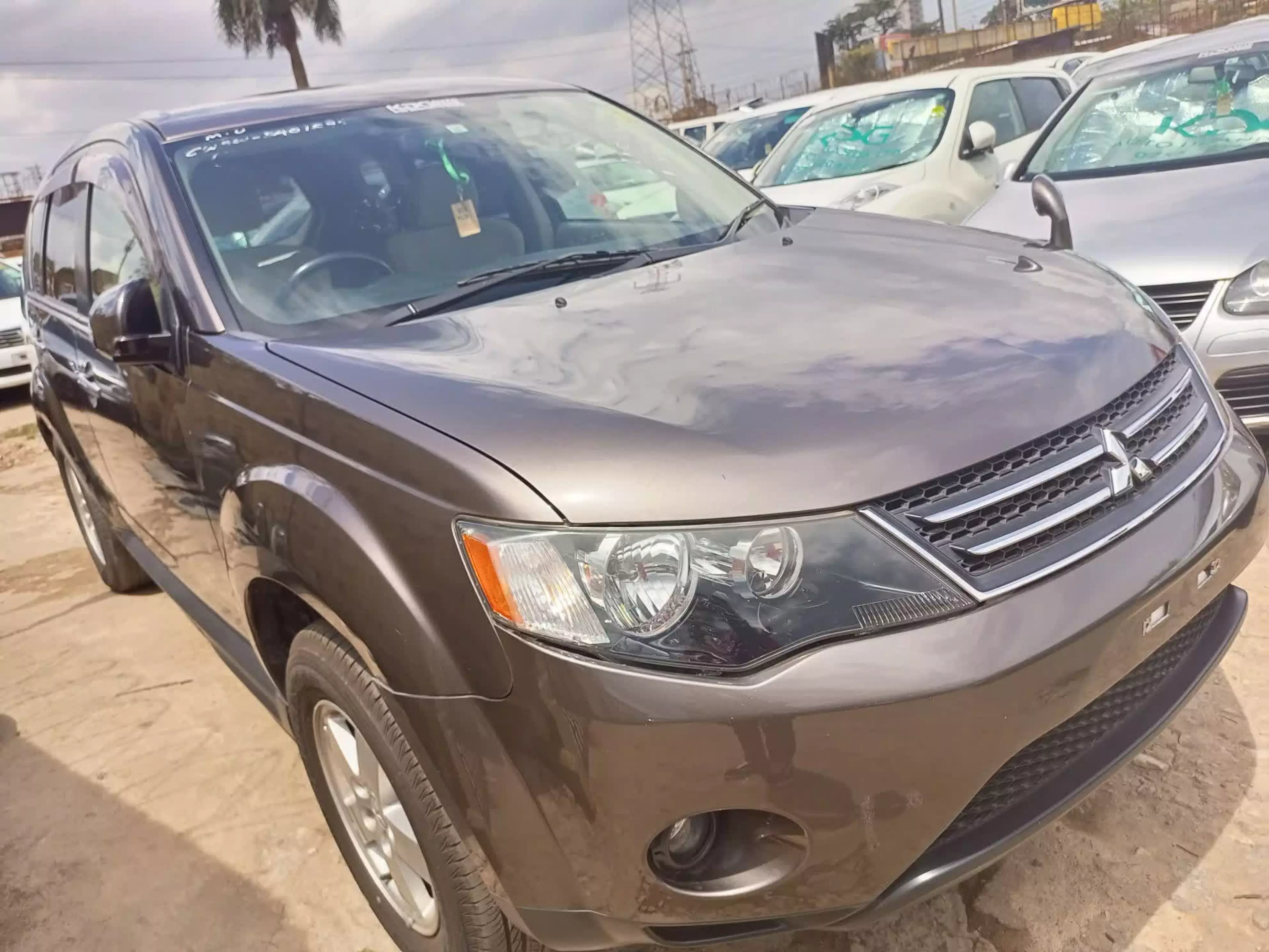 Mitsubishi Outlander hybrid  - 2009