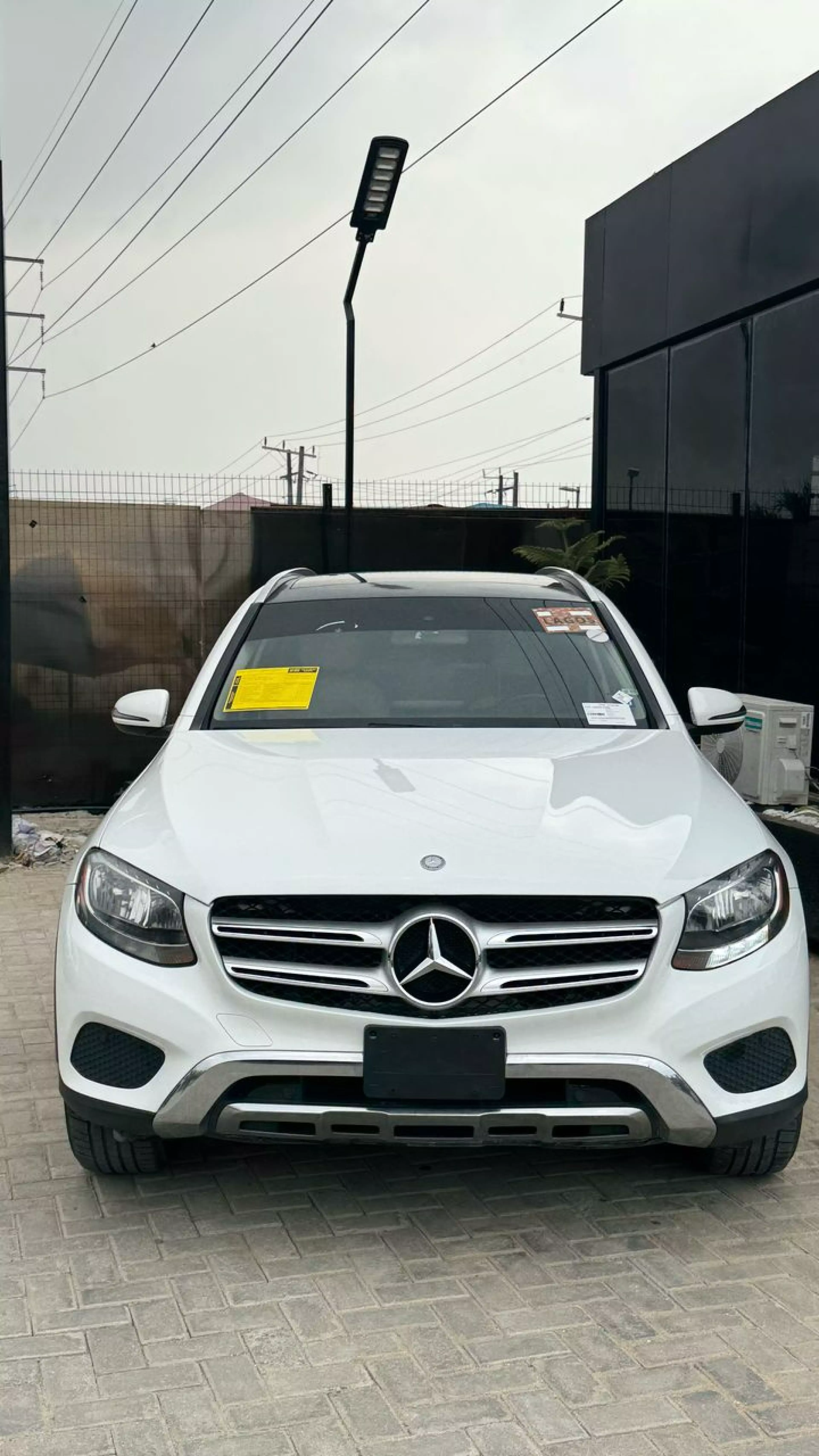Mercedes-Benz GLC 300   - 2016