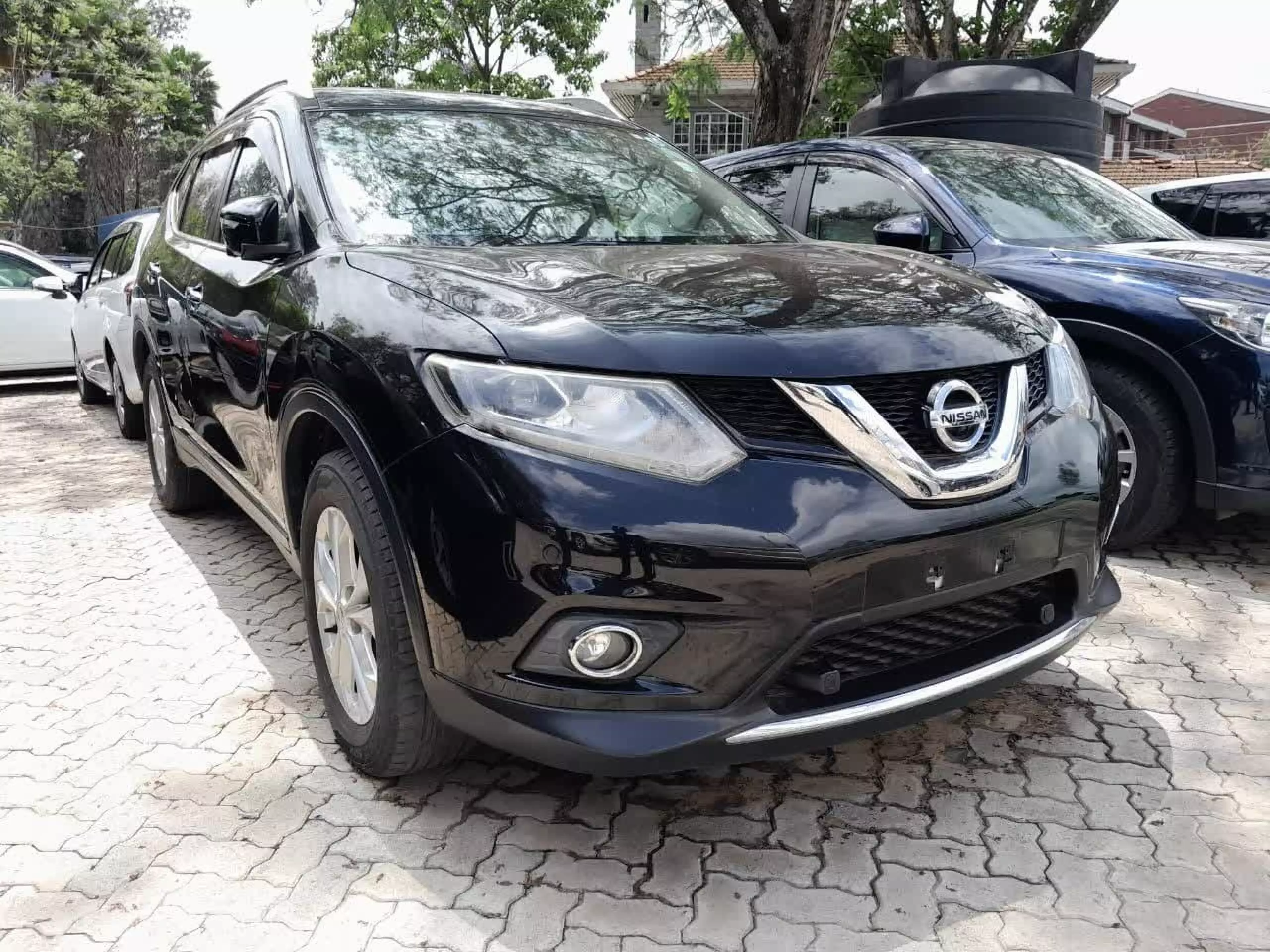 Nissan X-Trail - 2016