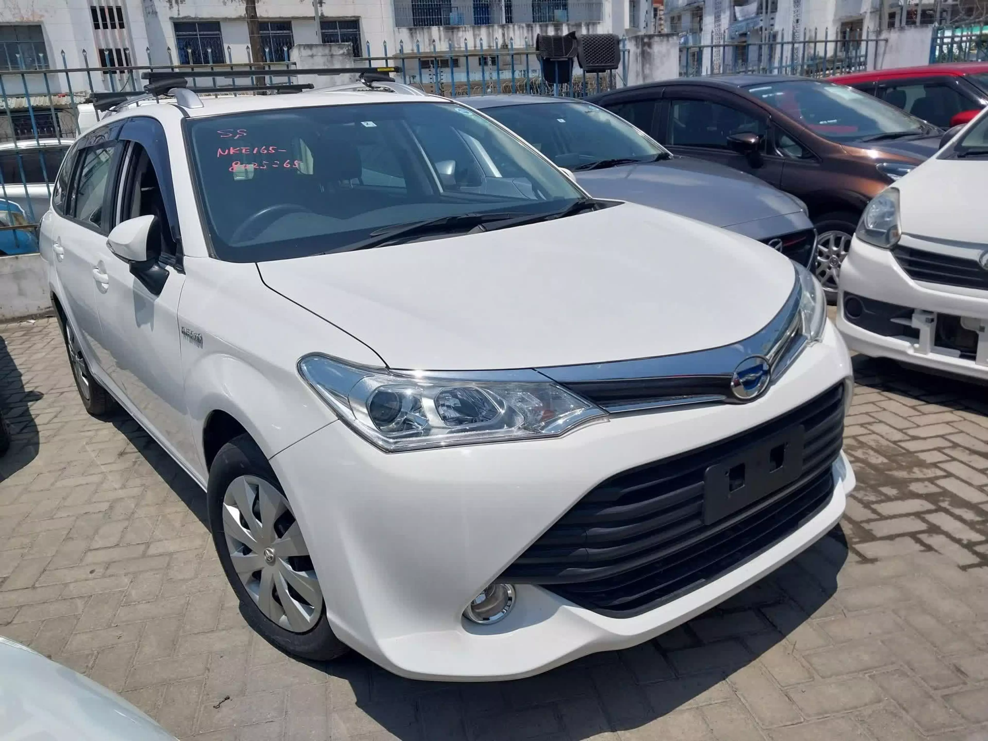Toyota Fielder hybrid  - 2016