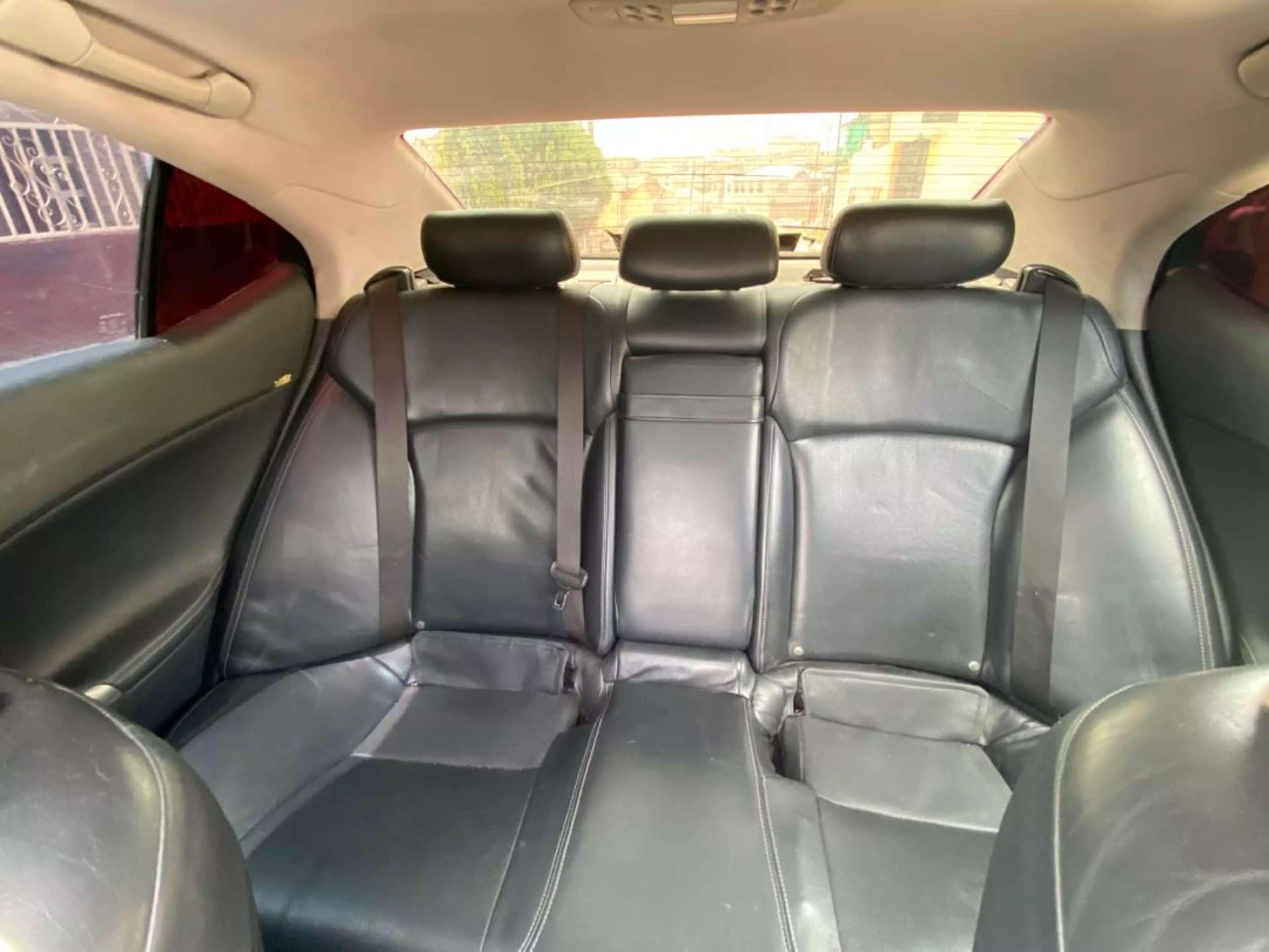 Lexus IS 250   - 2010