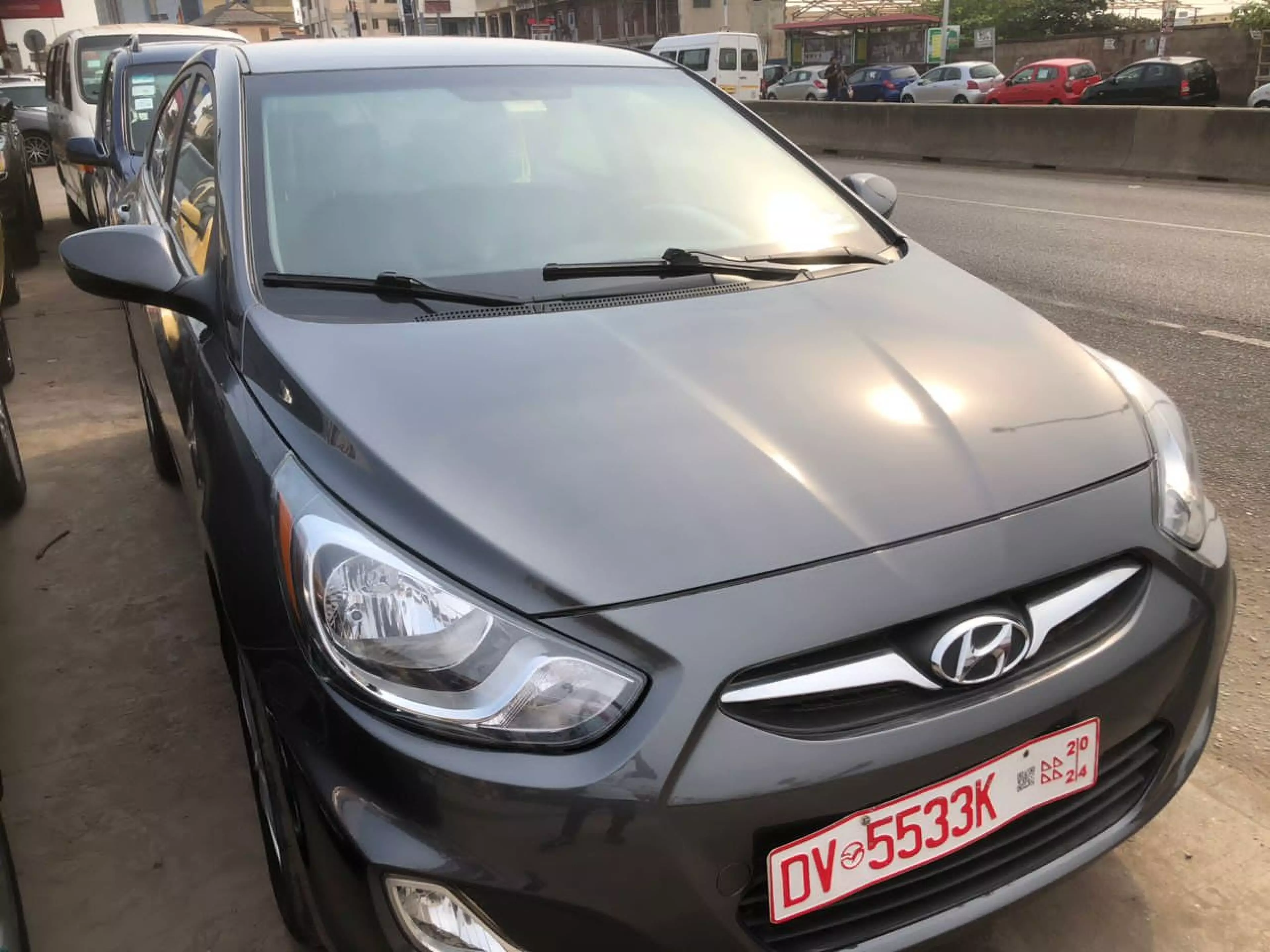 Hyundai Accent   - 2012