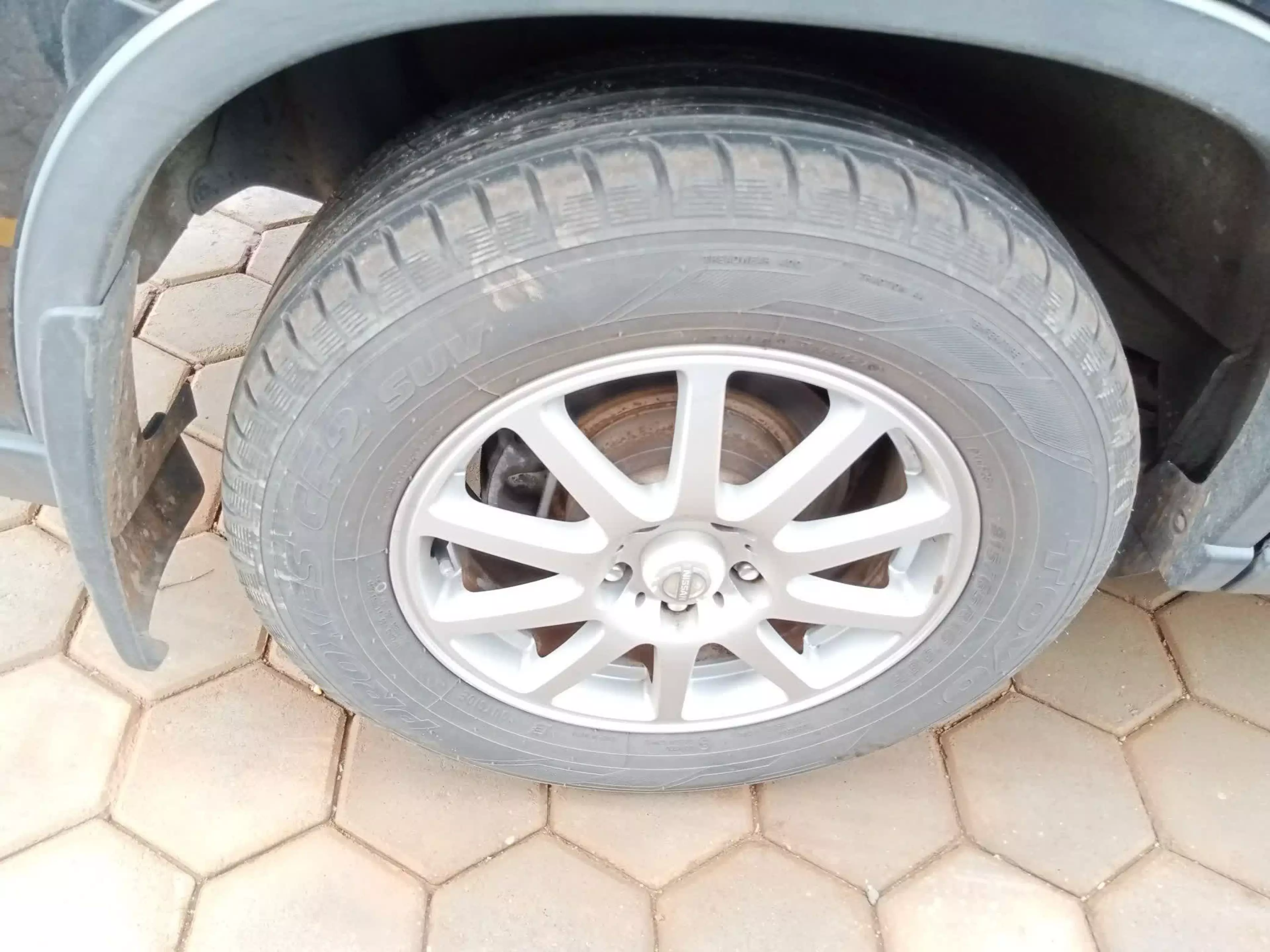 Nissan X-Trail   - 2010