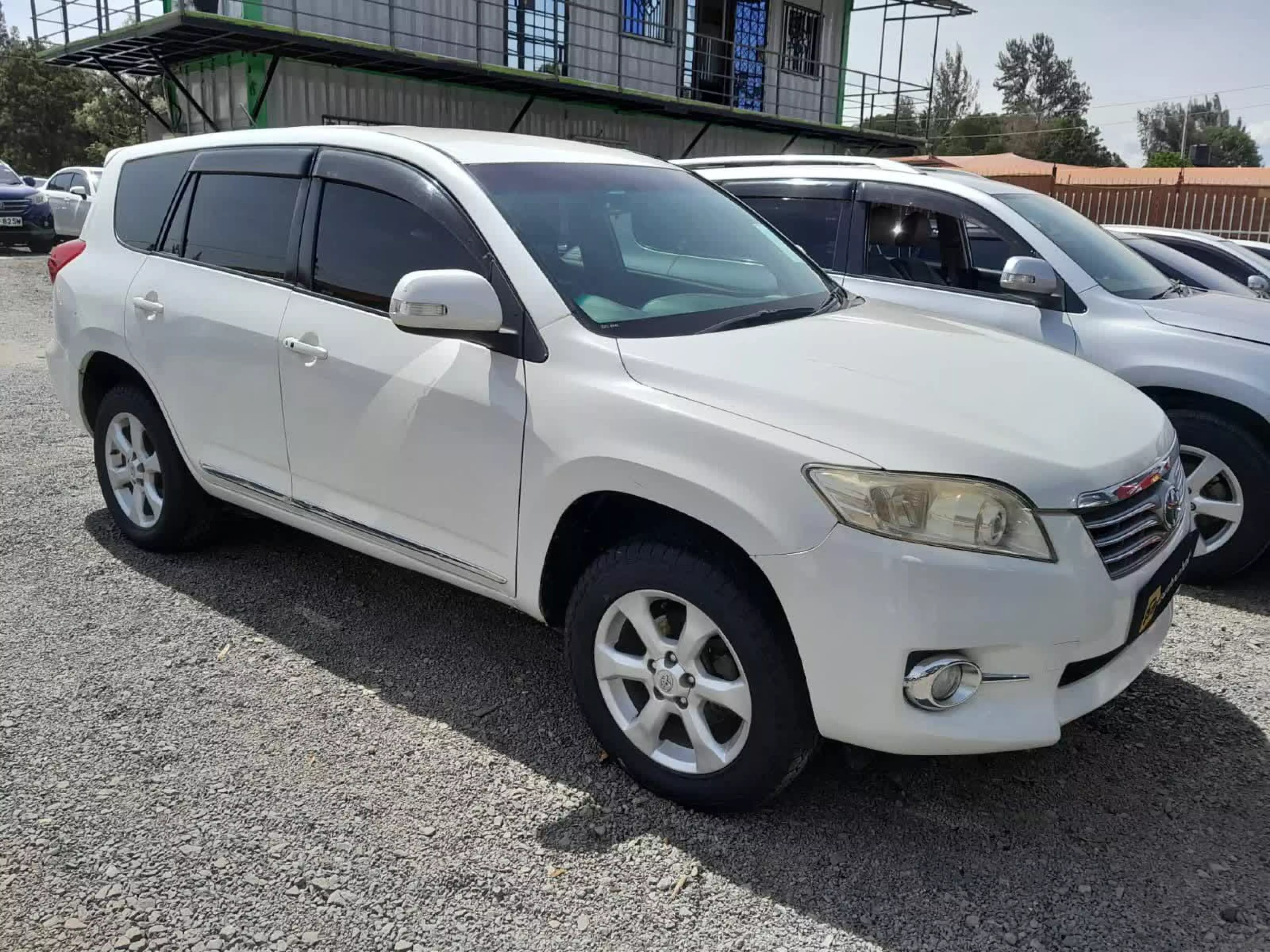 Toyota Vanguard  - 2011