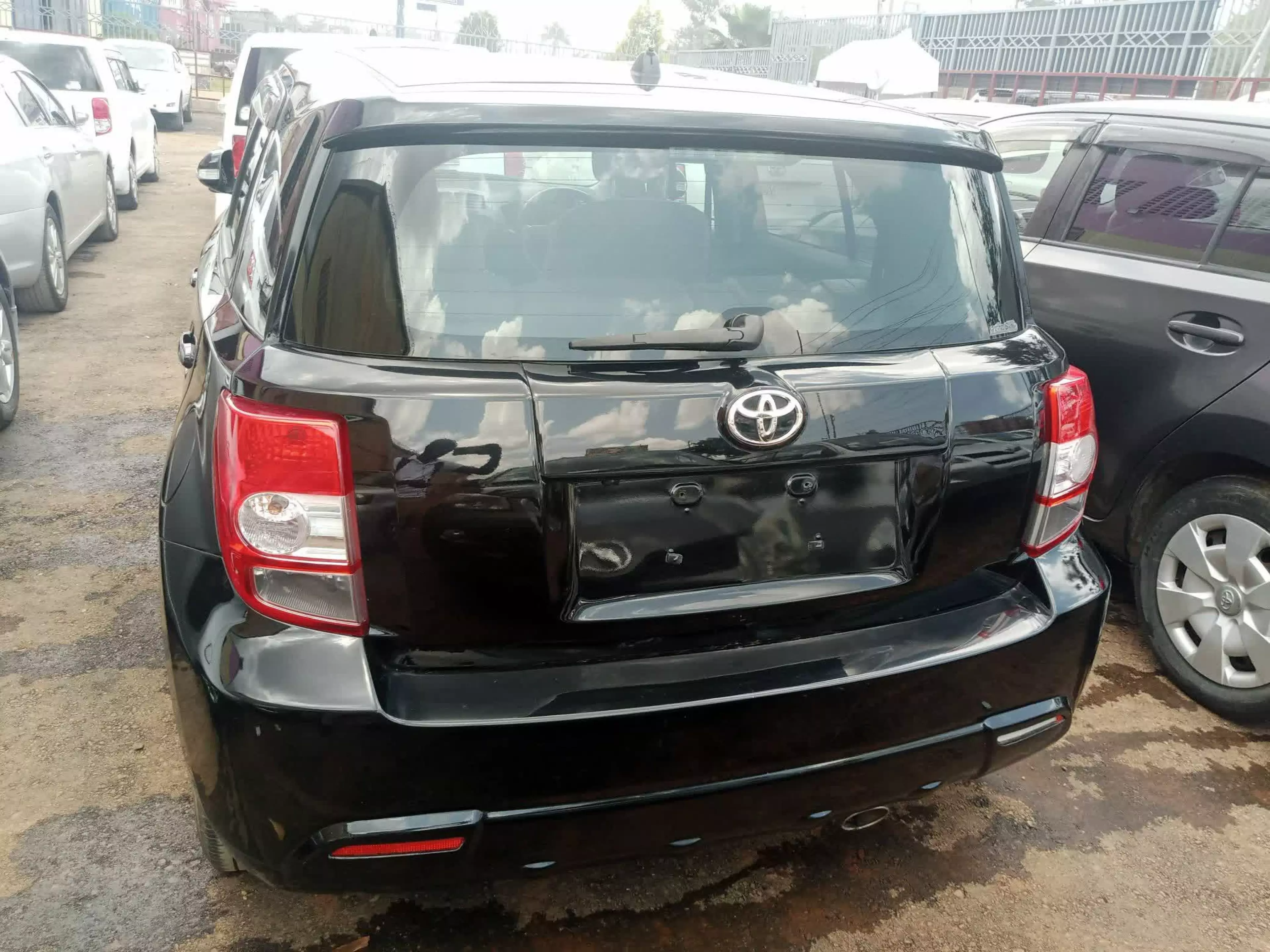 Toyota Ist  - 2008
