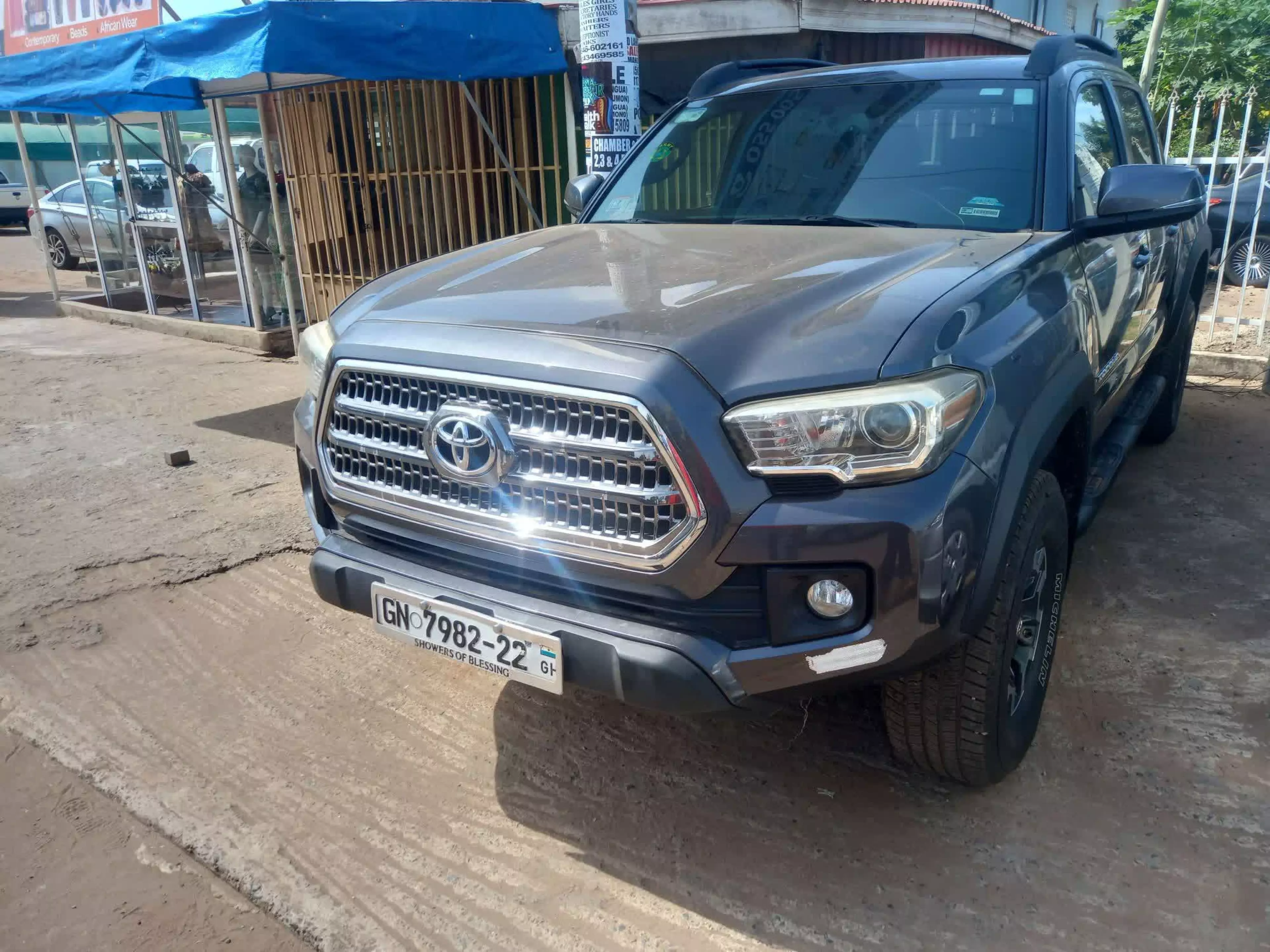 Toyota Tacoma - 2016