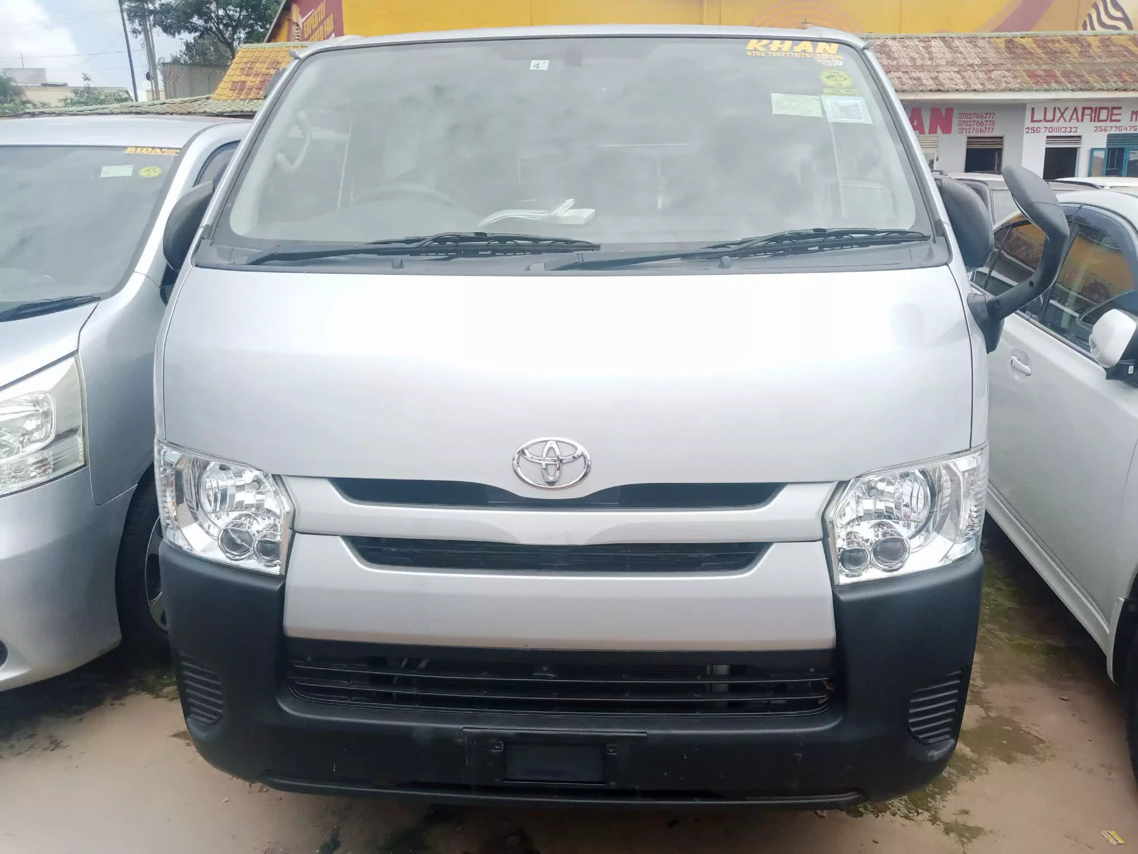Toyota Hiace - 2014