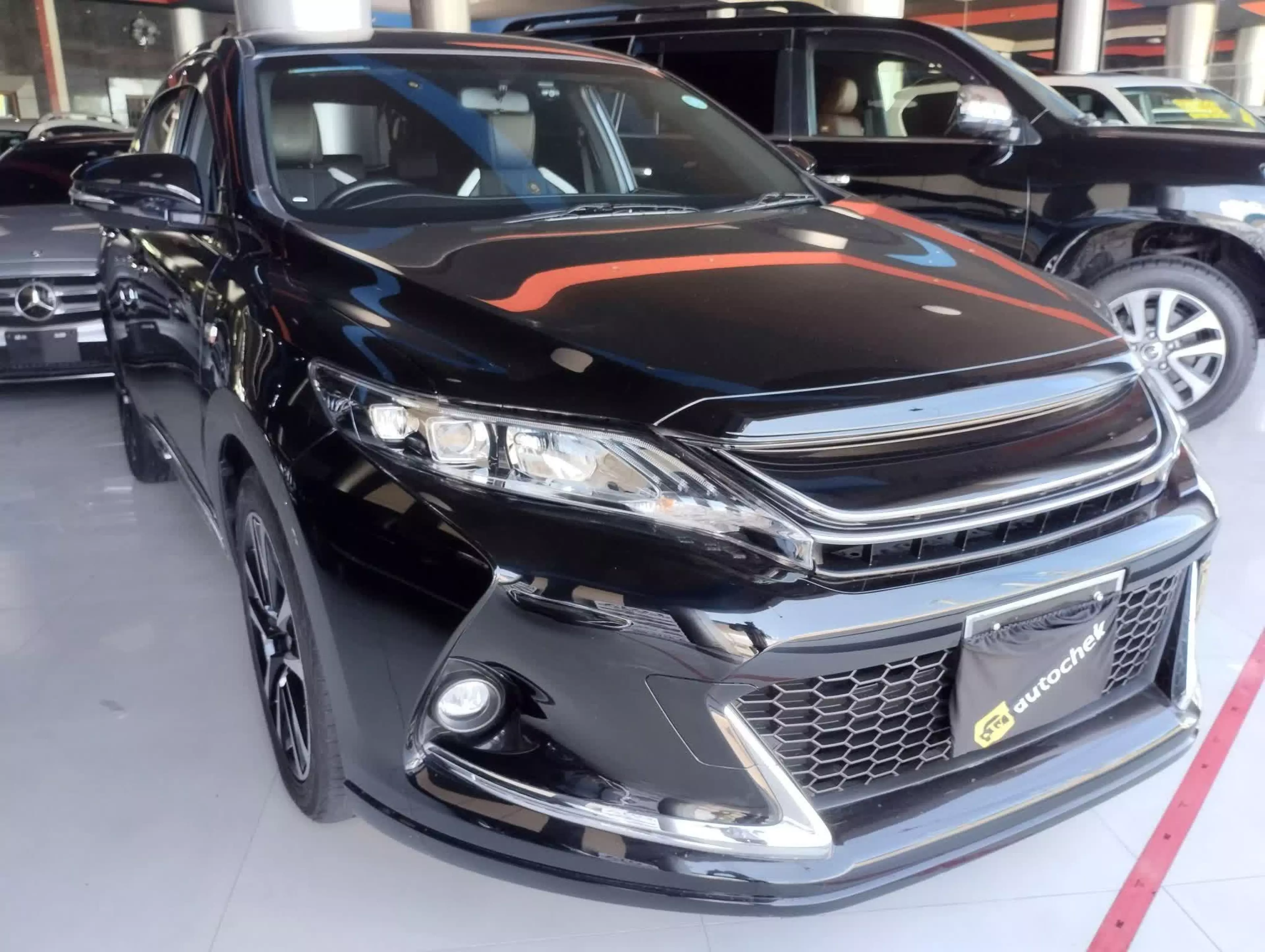 Toyota Harrier GS - 2016