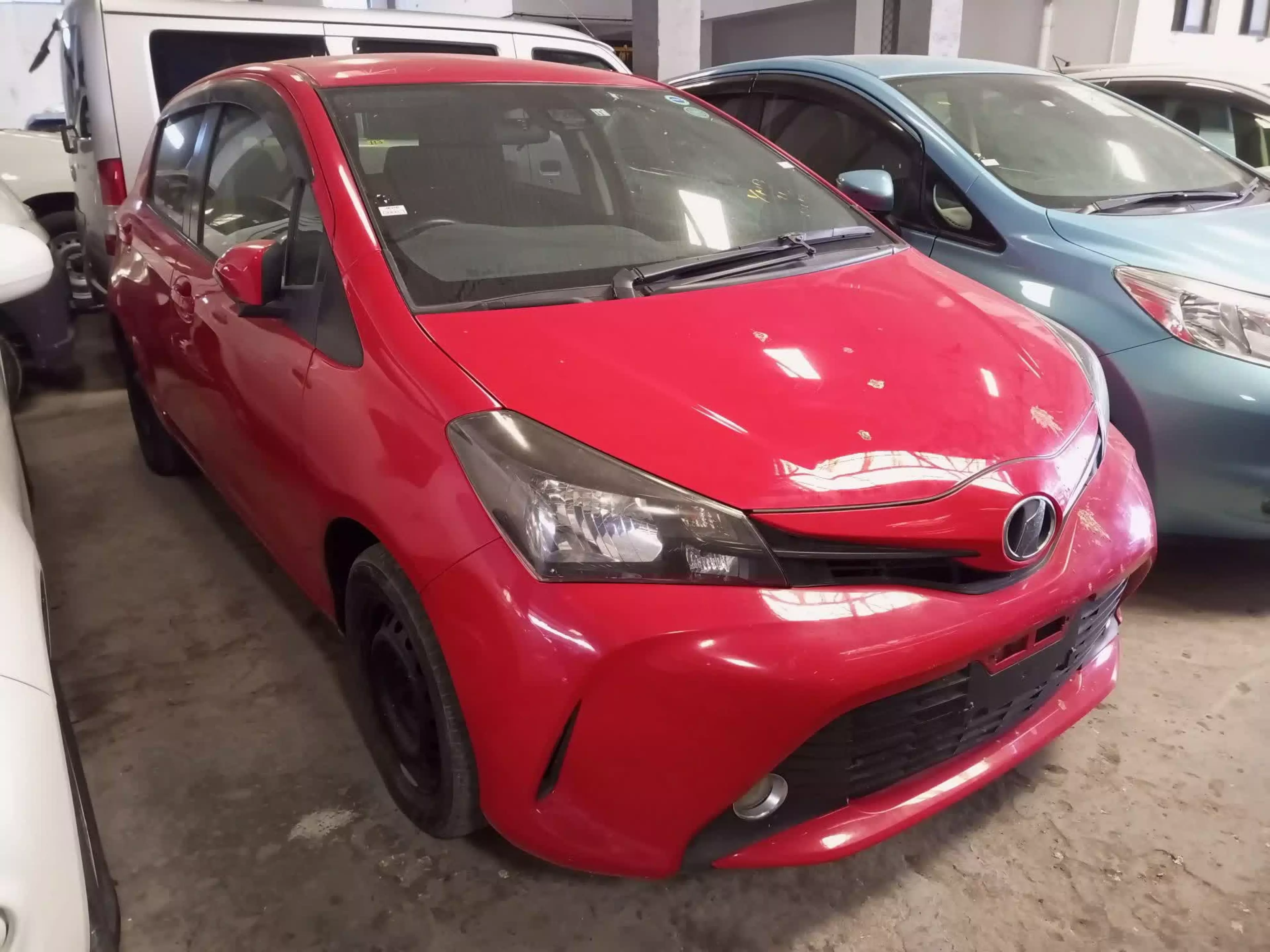 Toyota Vitz - 2015